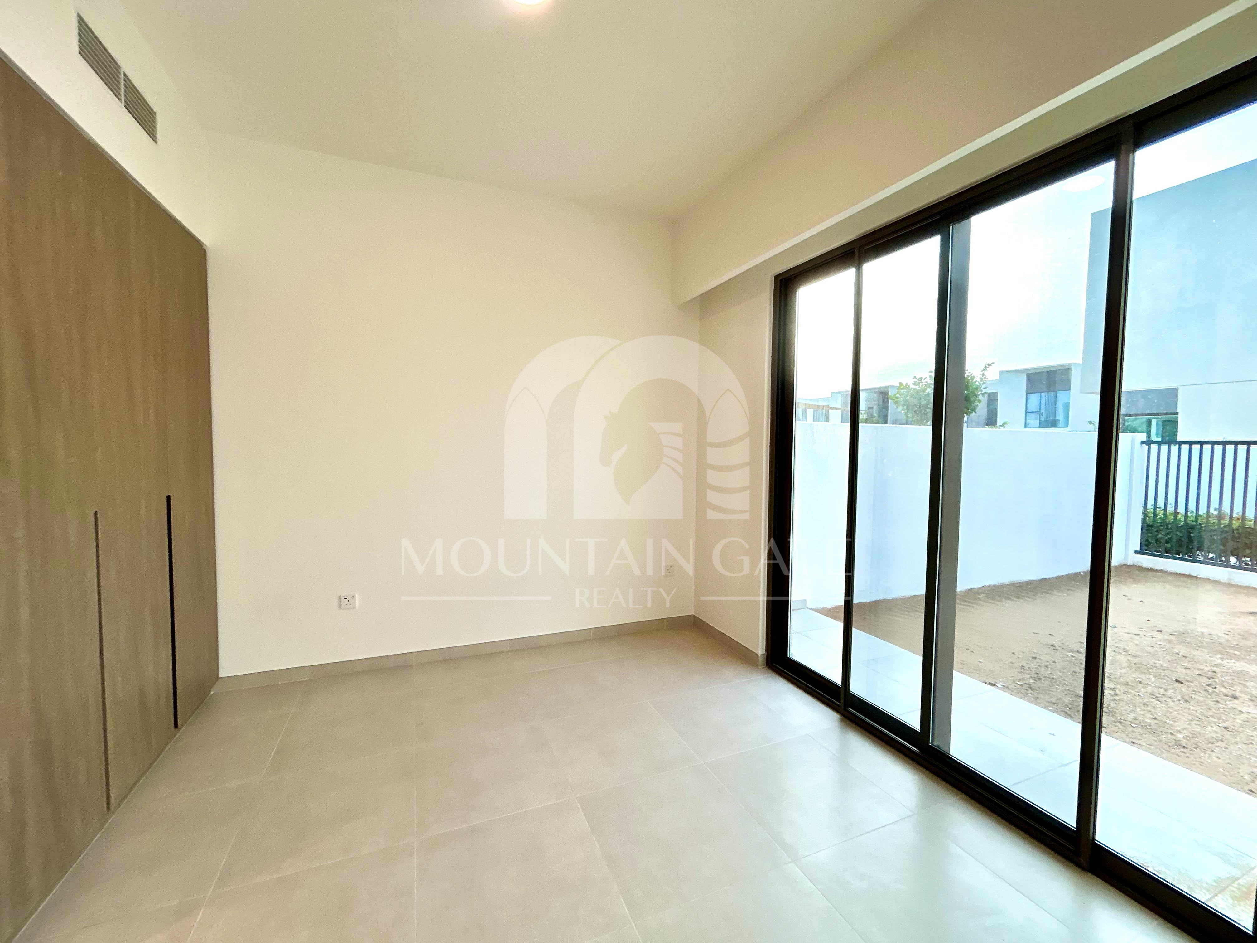 Hot Deal | Corner Backing Park 4BR The Valley Mountain Gate