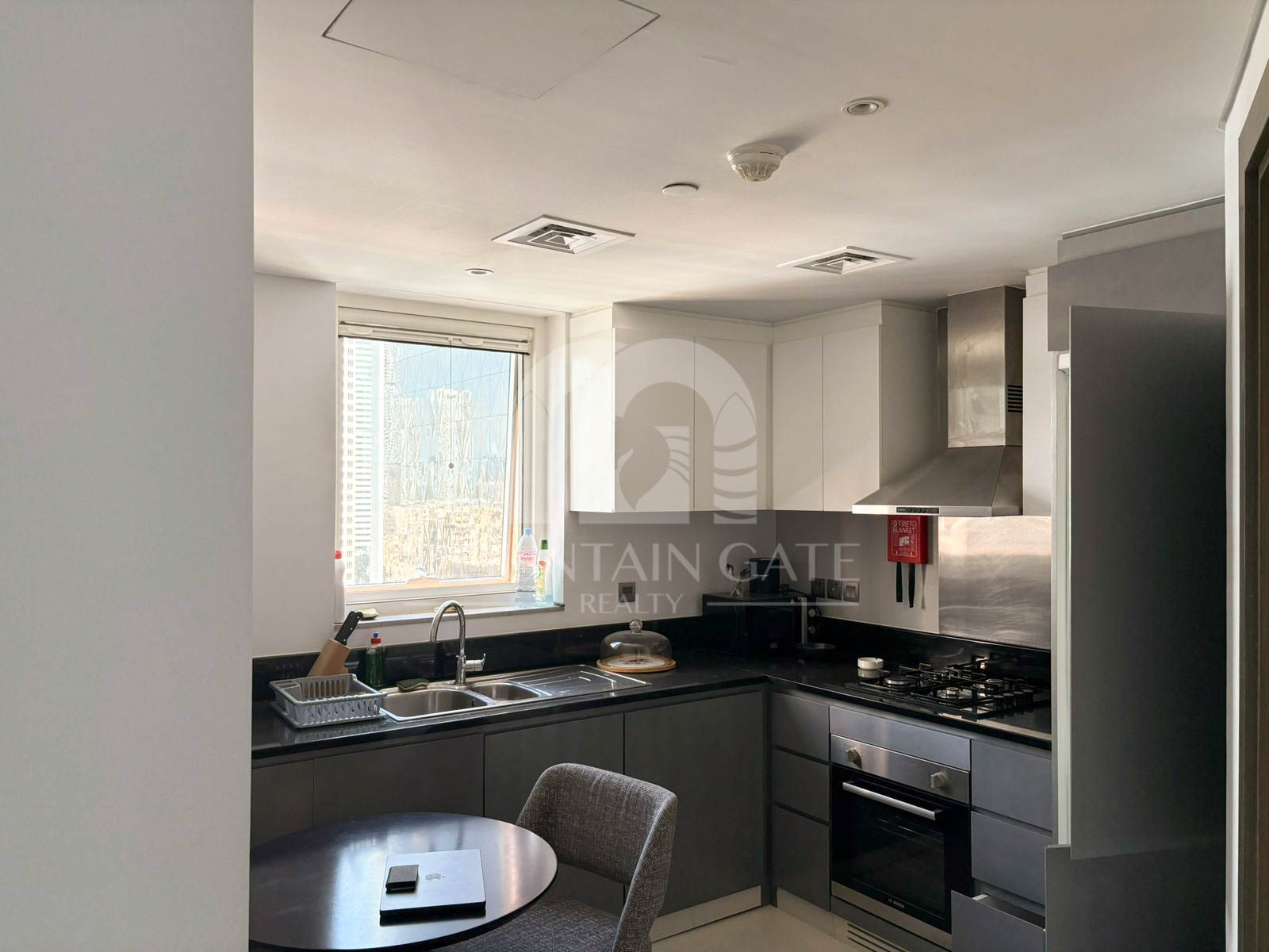 Canal View Studio | Hotel Style Service Business Bay Mountain Gate