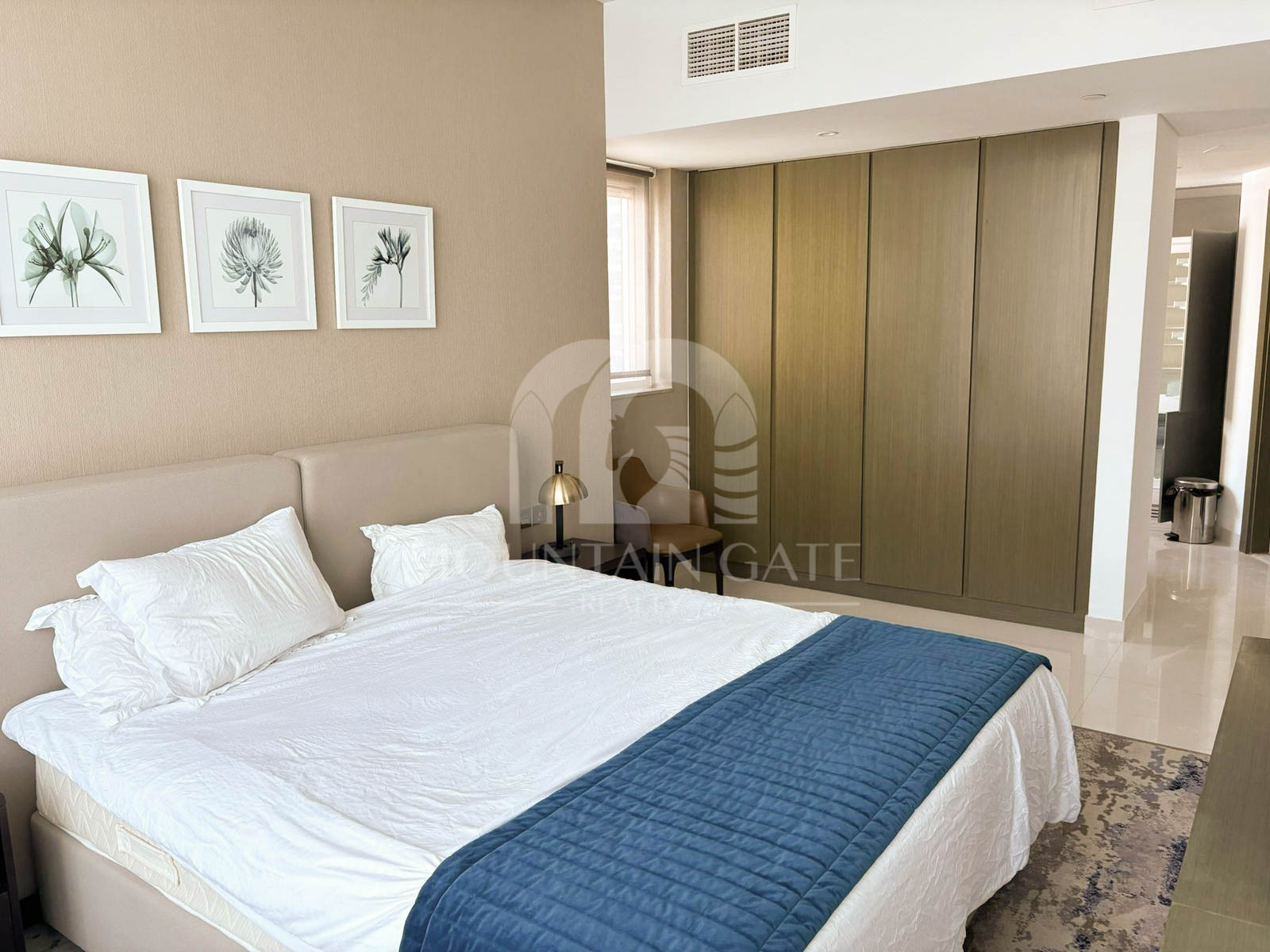 Canal View Studio | Hotel Style Service