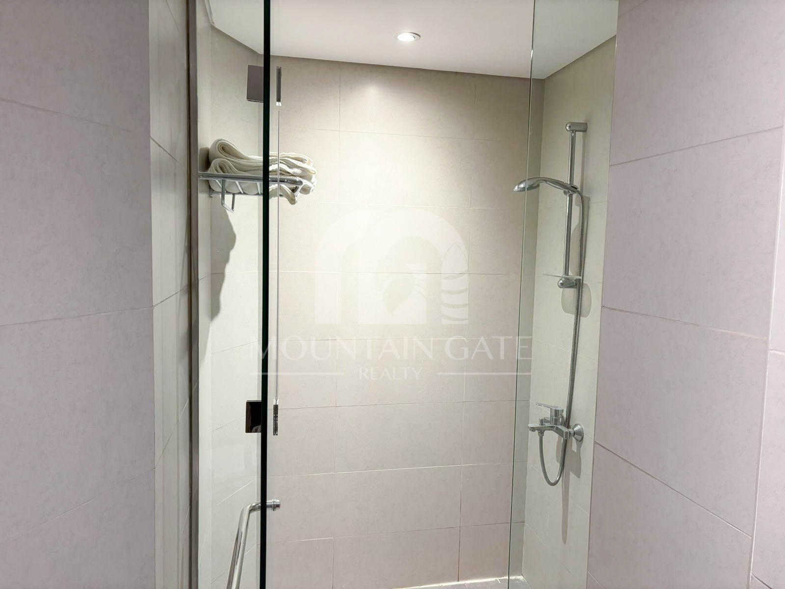 Canal View Studio | Hotel Style Service Business Bay Mountain Gate