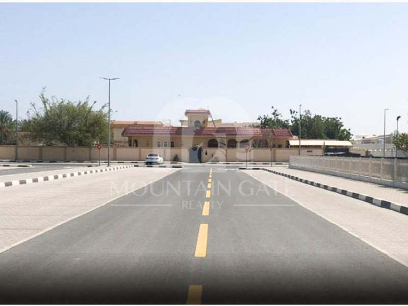 Corner Plot | G+9 | Excellent Access Mountain Gate