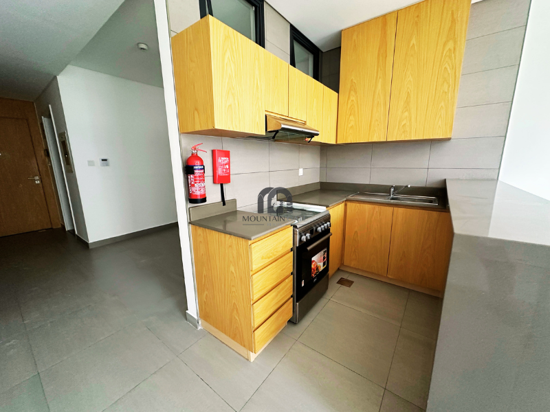 Partitioned Studio | Spacious | Best Price Muwaileh Mountain Gate