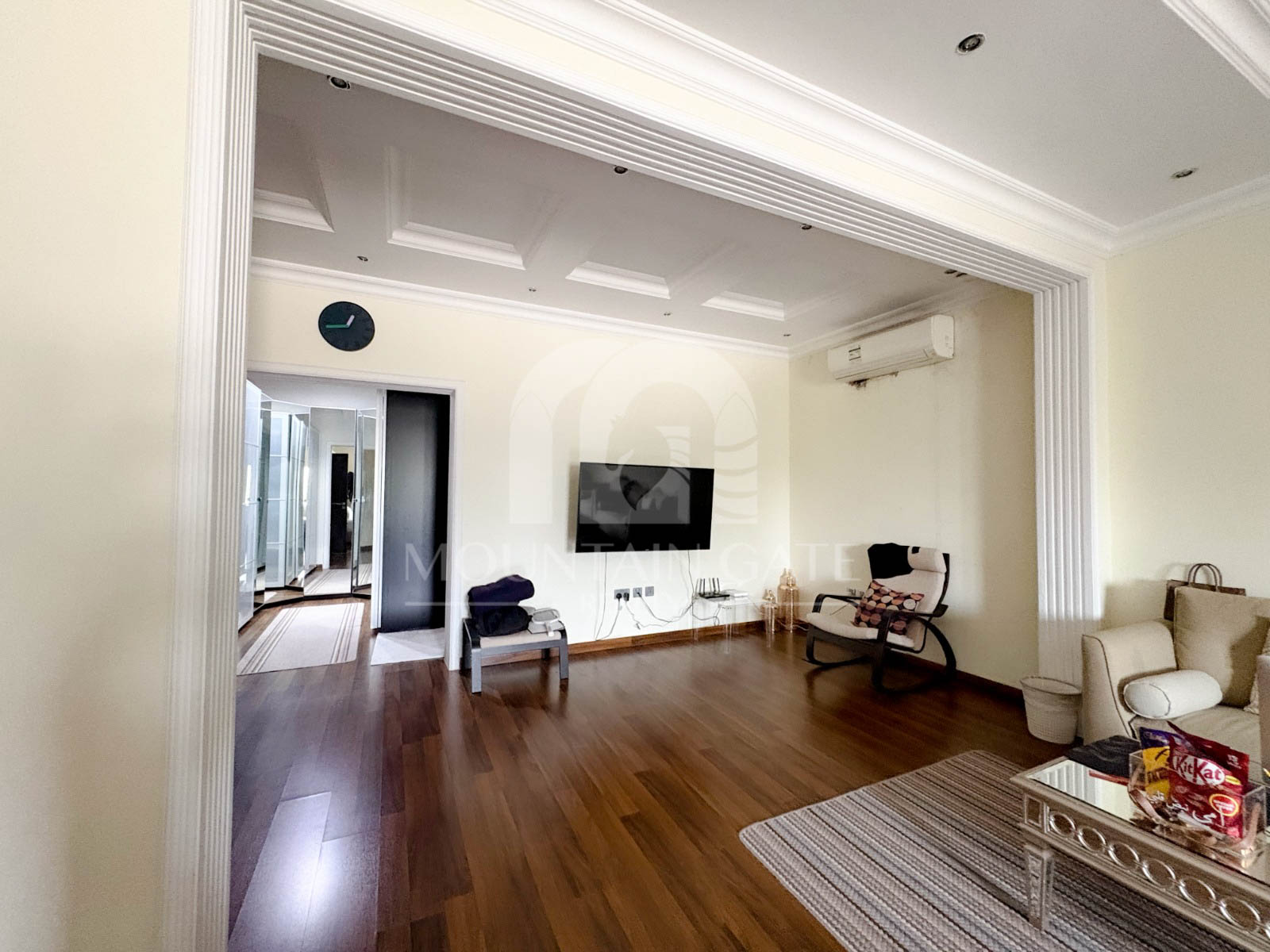 Behind First Row | Ideal Salon and Nursery 8BR Umm Suqeim Mountain Gate