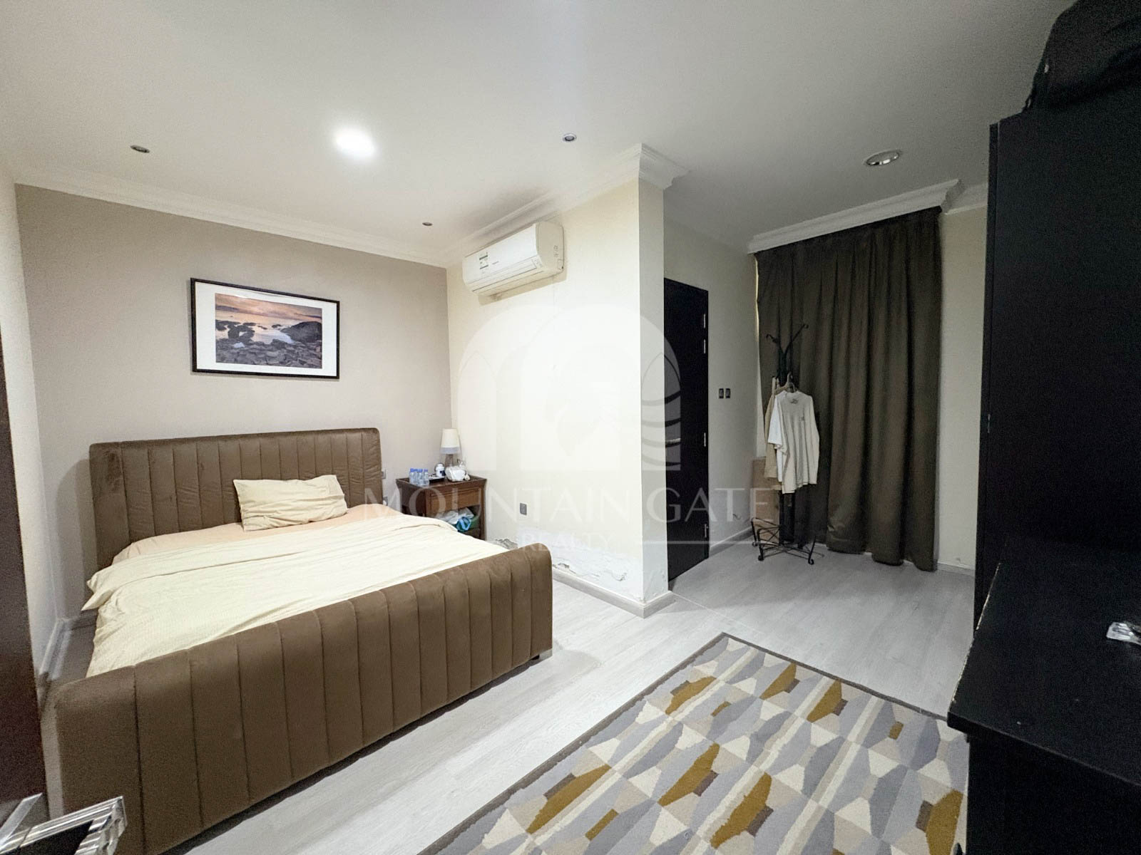 Behind First Row | Ideal Salon and Nursery 8BR Umm Suqeim Mountain Gate