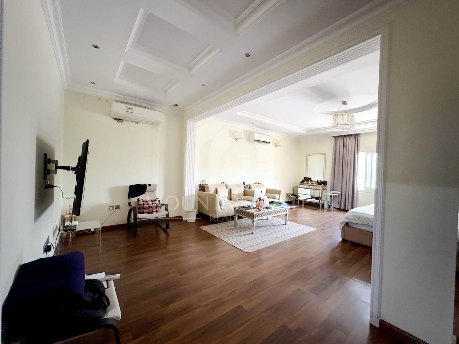 Behind First Row | Ideal Salon and Nursery 8BR Umm Suqeim Mountain Gate