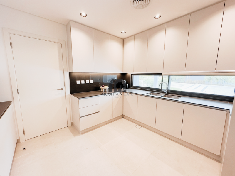 Corner Townhouse | All Rooms are Master | Premium 3BR Tilal City Mountain Gate