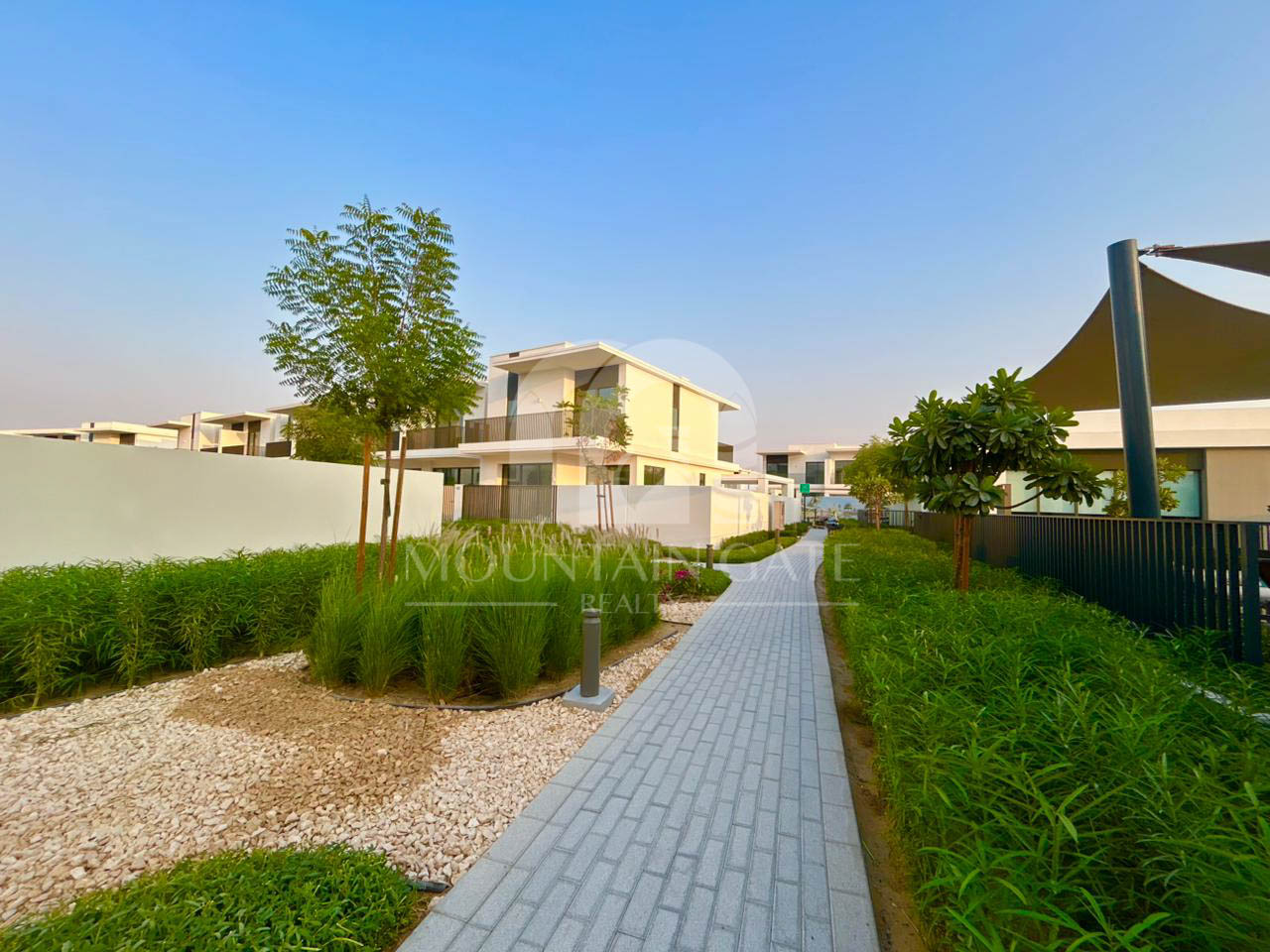 LUXURIOUS | VACANT | GREEN LIVING 3BR The Valley Mountain Gate