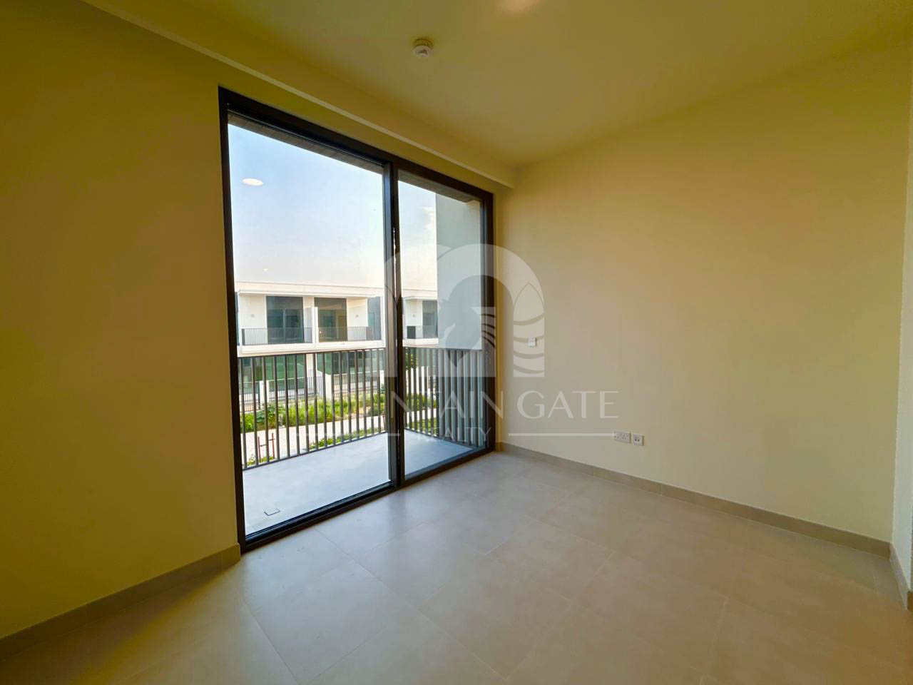 LUXURIOUS | VACANT | GREEN LIVING 3BR The Valley Mountain Gate
