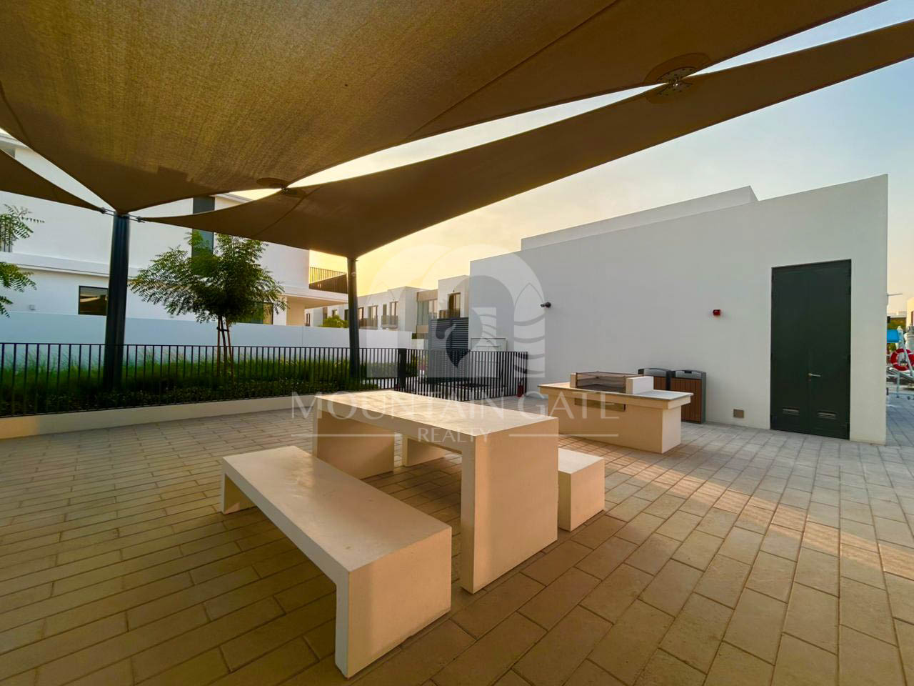 LUXURIOUS | VACANT | GREEN LIVING 3BR The Valley Mountain Gate