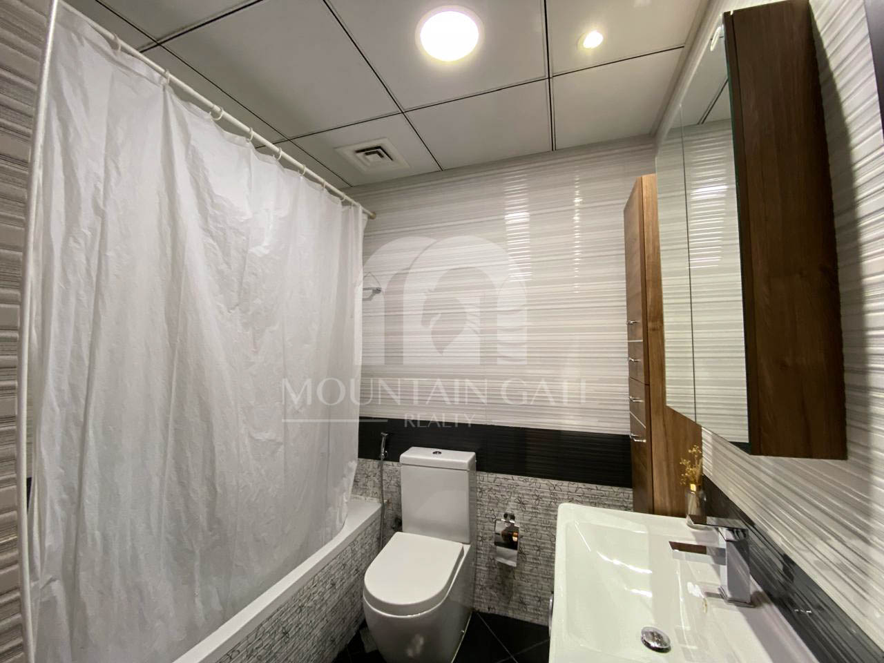 SPACIOUS | FULLY FURNISHED | GOOD COMMUNITY 1BR Arjan Mountain Gate