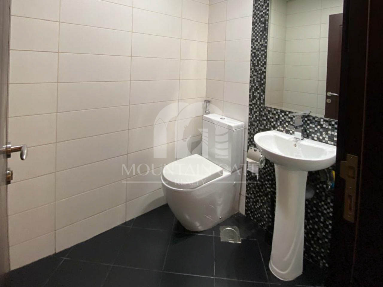 SPACIOUS | FULLY FURNISHED | GOOD COMMUNITY 1BR Arjan Mountain Gate