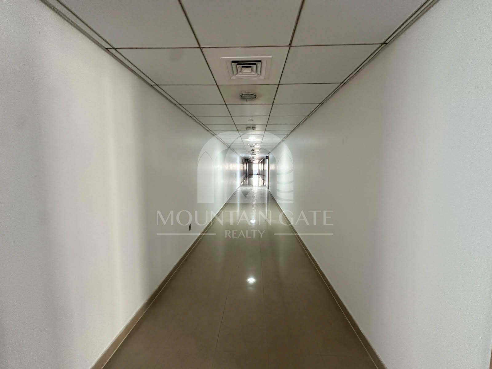 Half Floor Office Prime Location Flexible Layout Dubai Investment Park (DIP) Mountain Gate