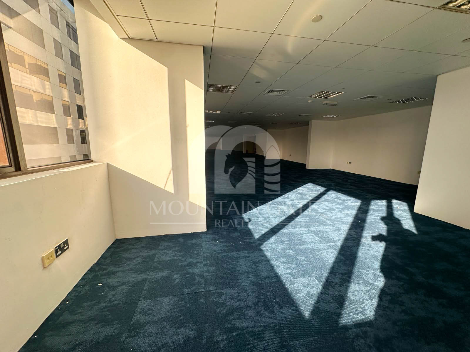 Half Floor Office Prime Location Flexible Layout Dubai Investment Park (DIP) Mountain Gate