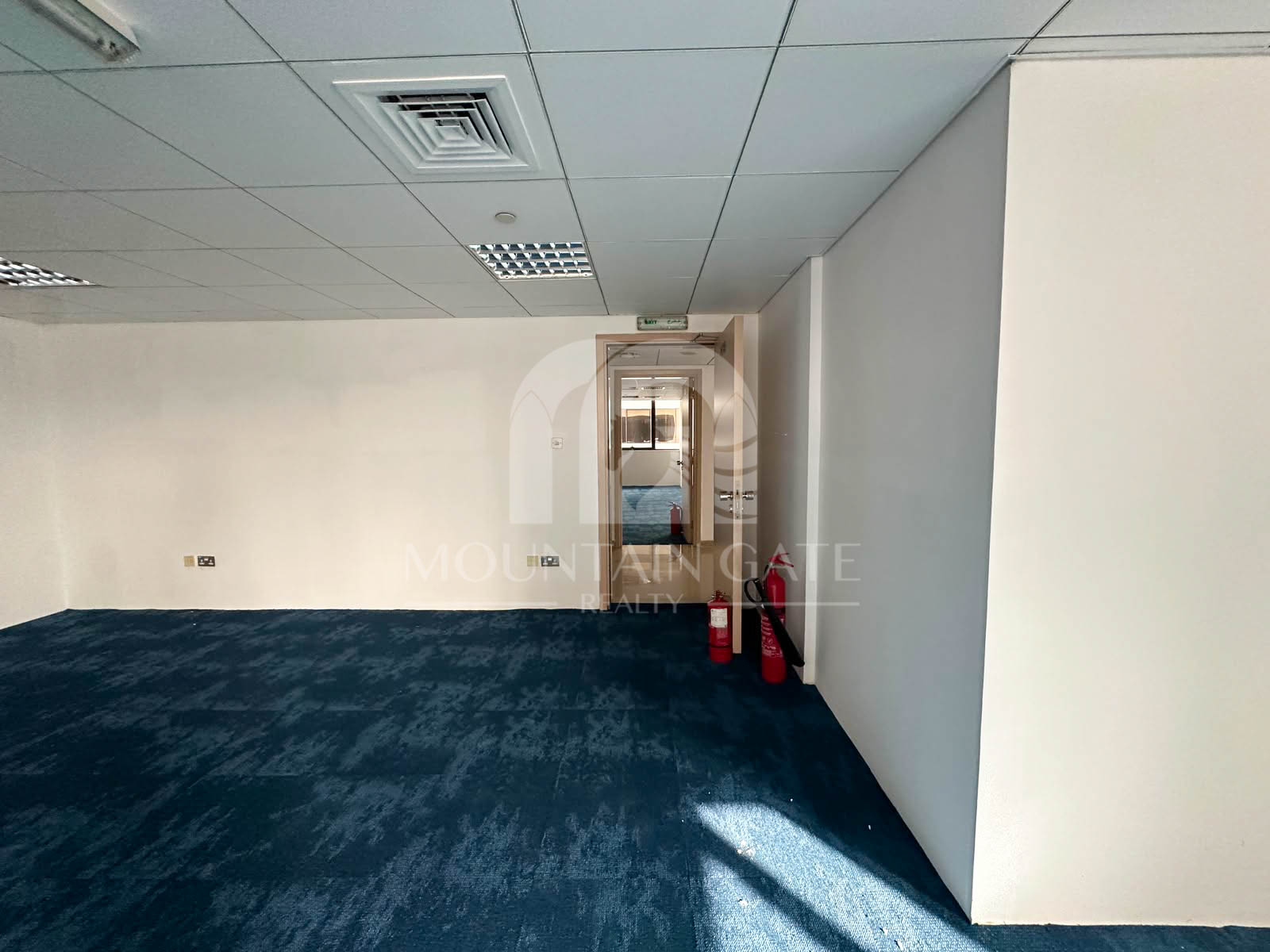 Half Floor Office Prime Location Flexible Layout Dubai Investment Park (DIP) Mountain Gate