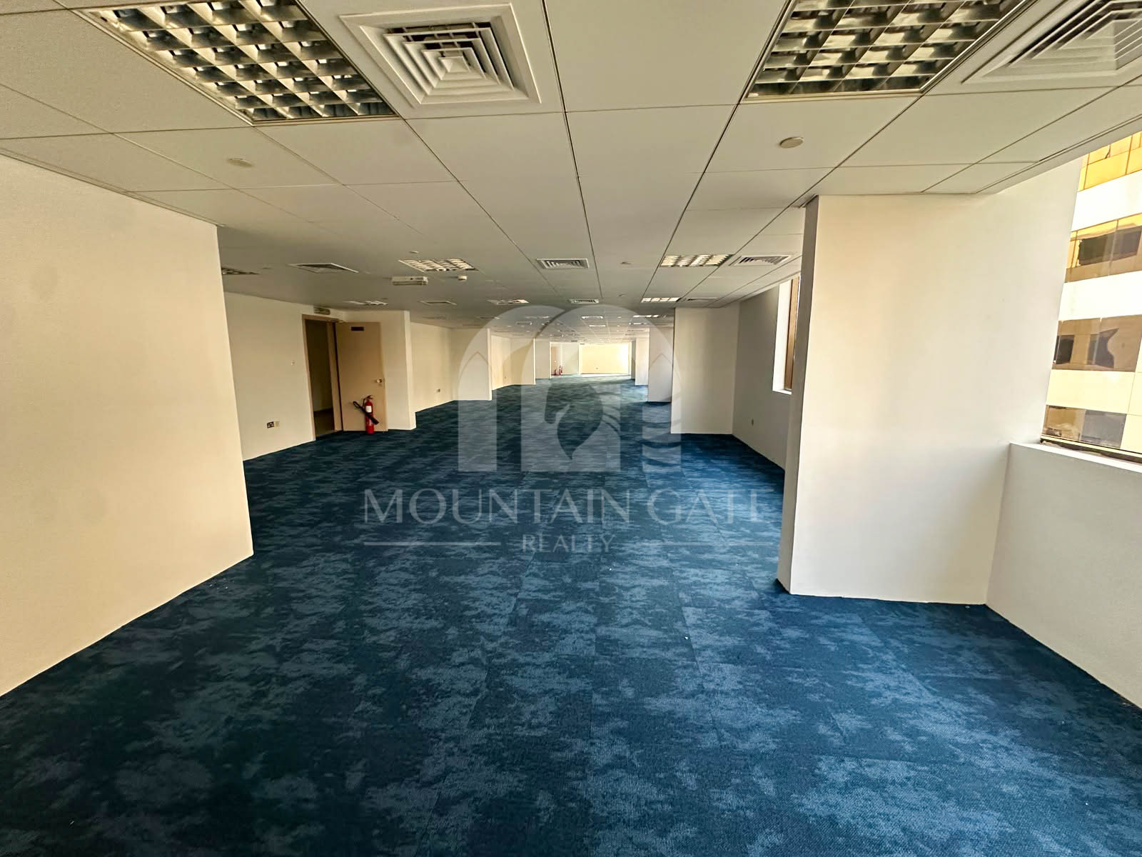 Half Floor Office Prime Location Flexible Layout Dubai Investment Park (DIP) Mountain Gate