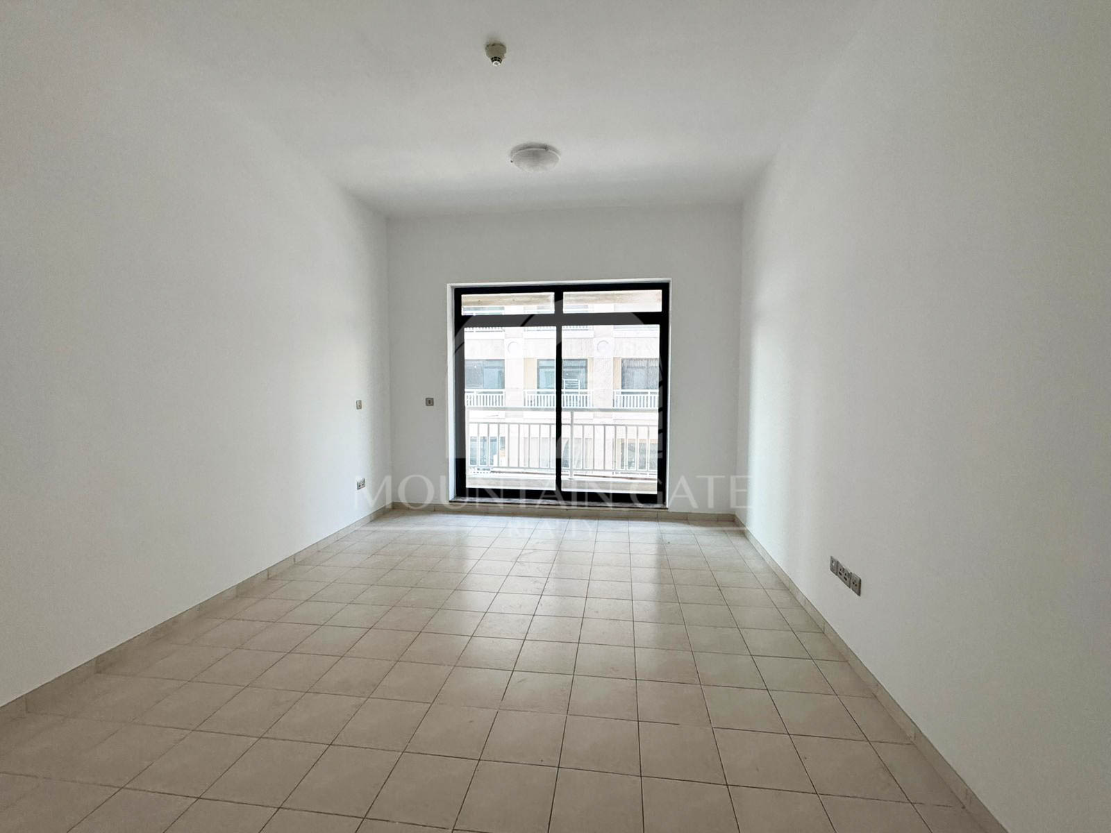 Studio in DIP l 10% ROI l Investor Deal Dubai Investment Park (DIP) Mountain Gate