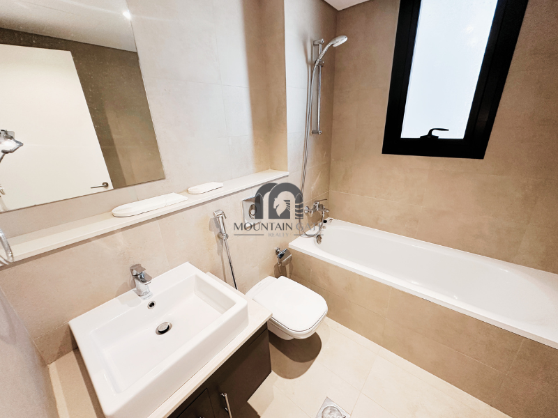 Corner Unit| Spacious| No Service charge| Vacant 4BR Al Tai Mountain Gate