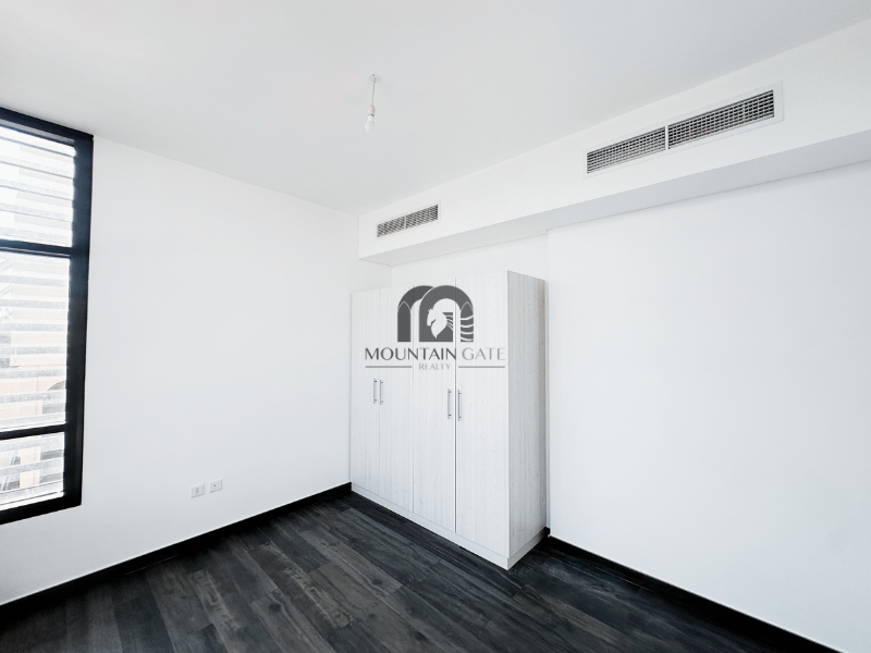 Corner Unit| Spacious| No Service charge| Vacant 4BR Al Tai Mountain Gate