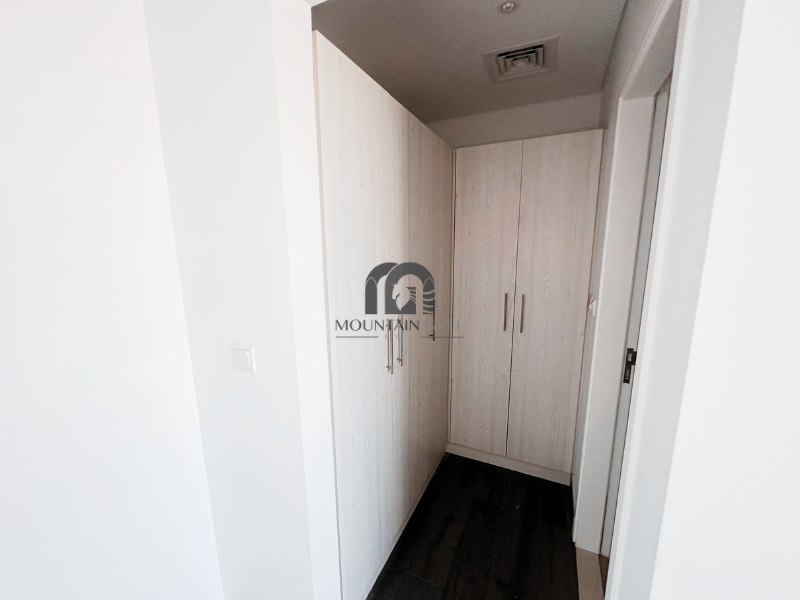 Corner Unit| Spacious| No Service charge| Vacant 4BR Al Tai Mountain Gate