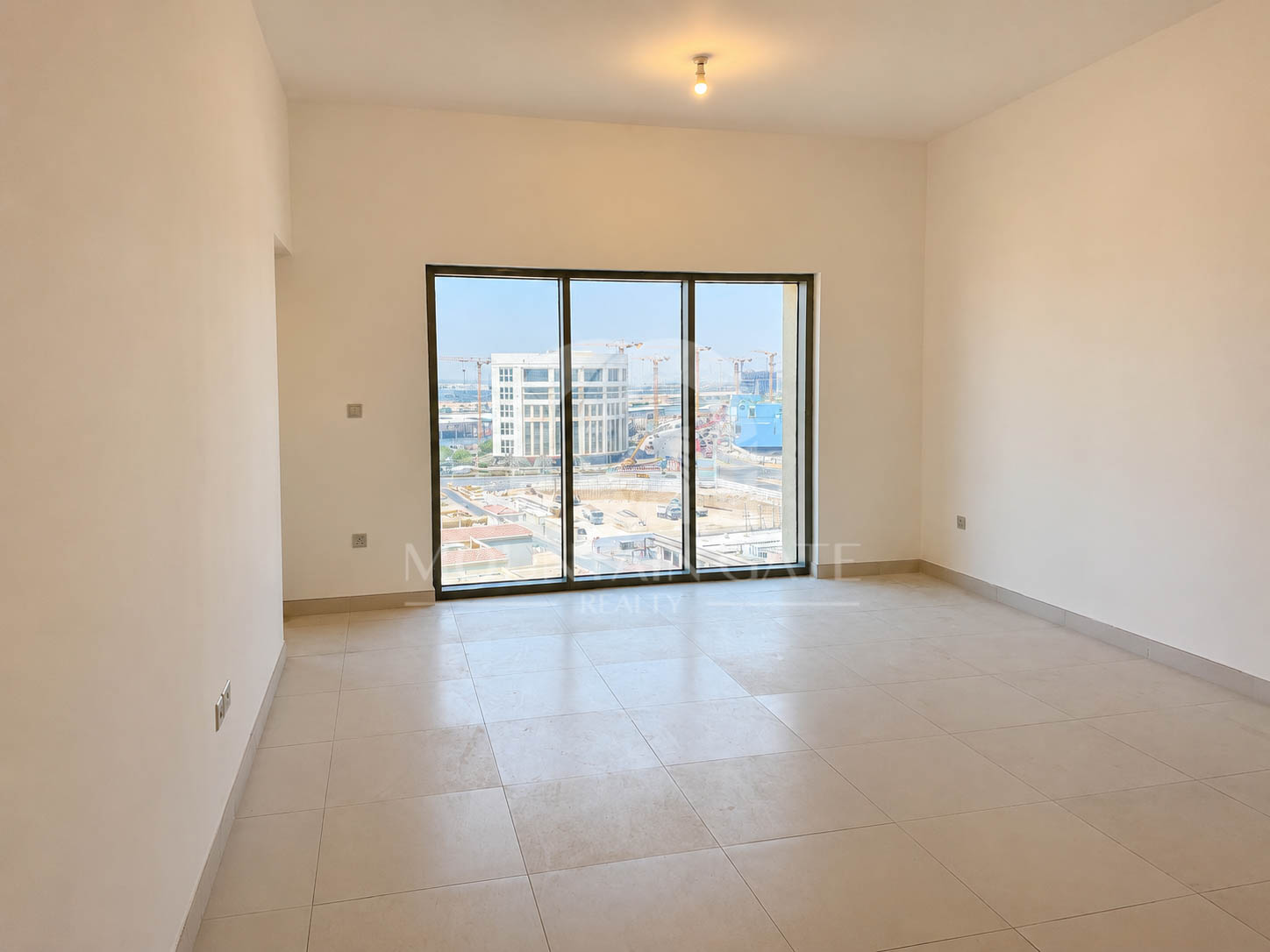 SPACIOUS UNIT | COMMUNITY VIEW | VACANT NOW 2BR Motor City Mountain Gate