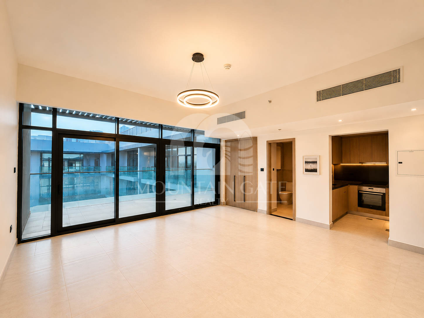 Rare Studio | Chiller Free | Semi-close Kitchen Jumeirah Village Circle Mountain Gate