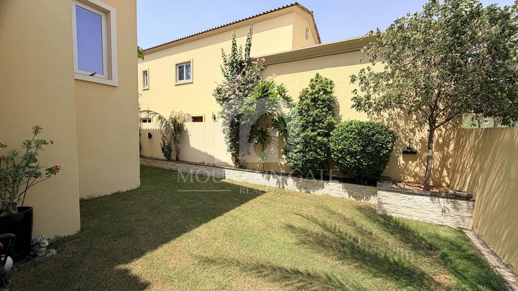 Furnished Stand Alone Villa Single row 4BR Dubai Land Mountain Gate