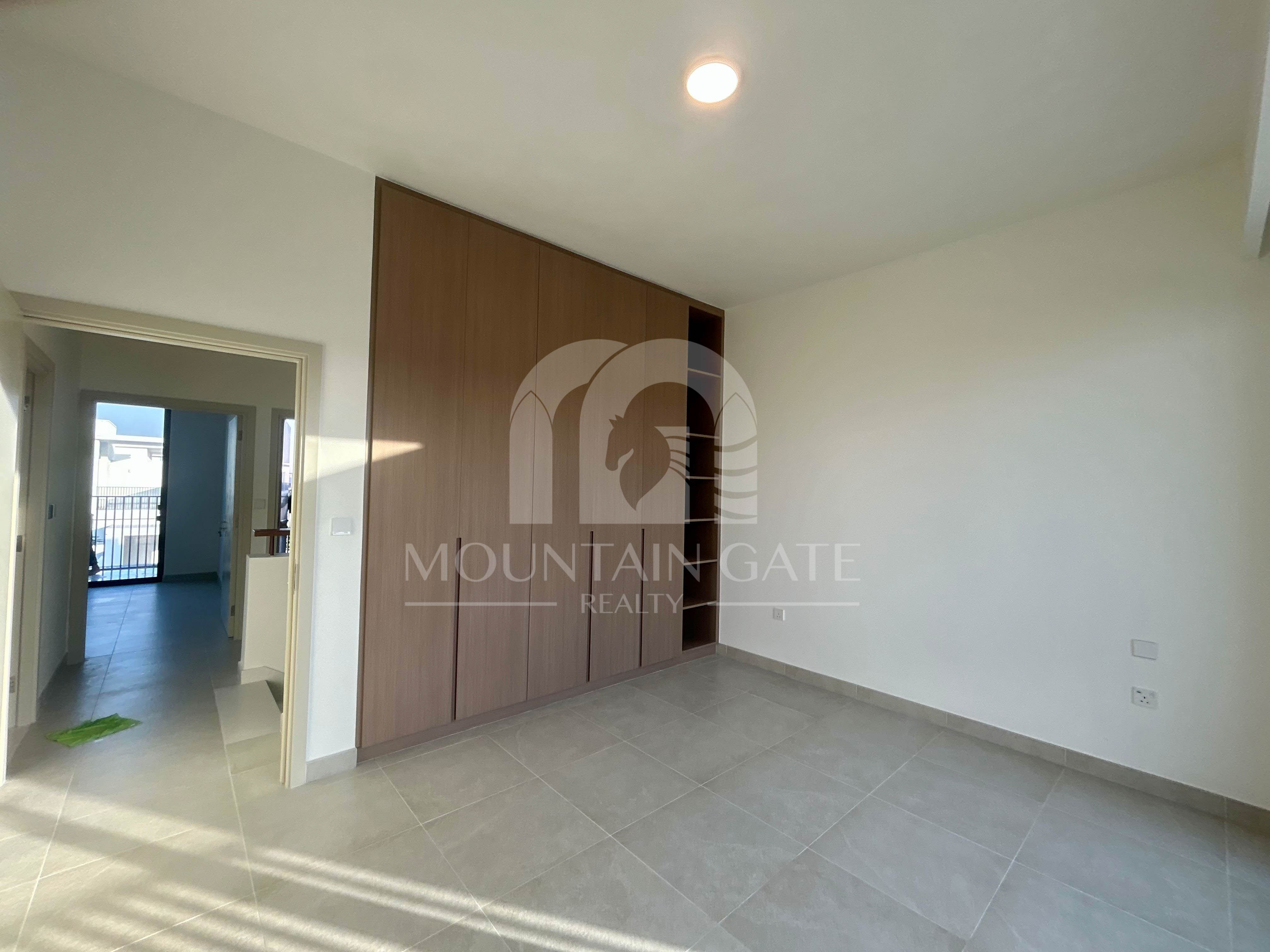 Single Row | Park View | Close to Golden Beach 3BR Mountain Gate