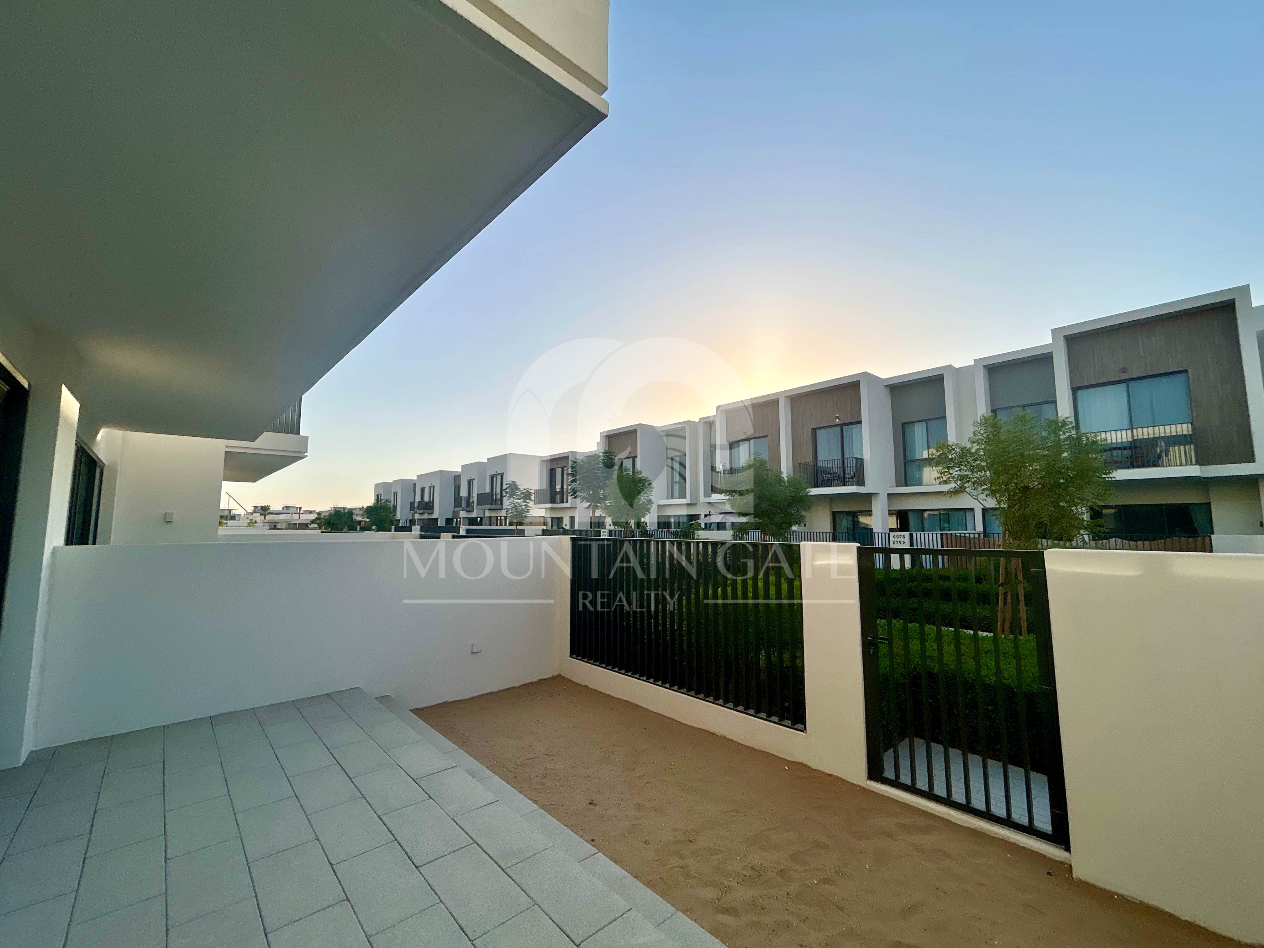 Single Row | Garden Home | Family Living | Q3 2026 3BR The Valley Mountain Gate