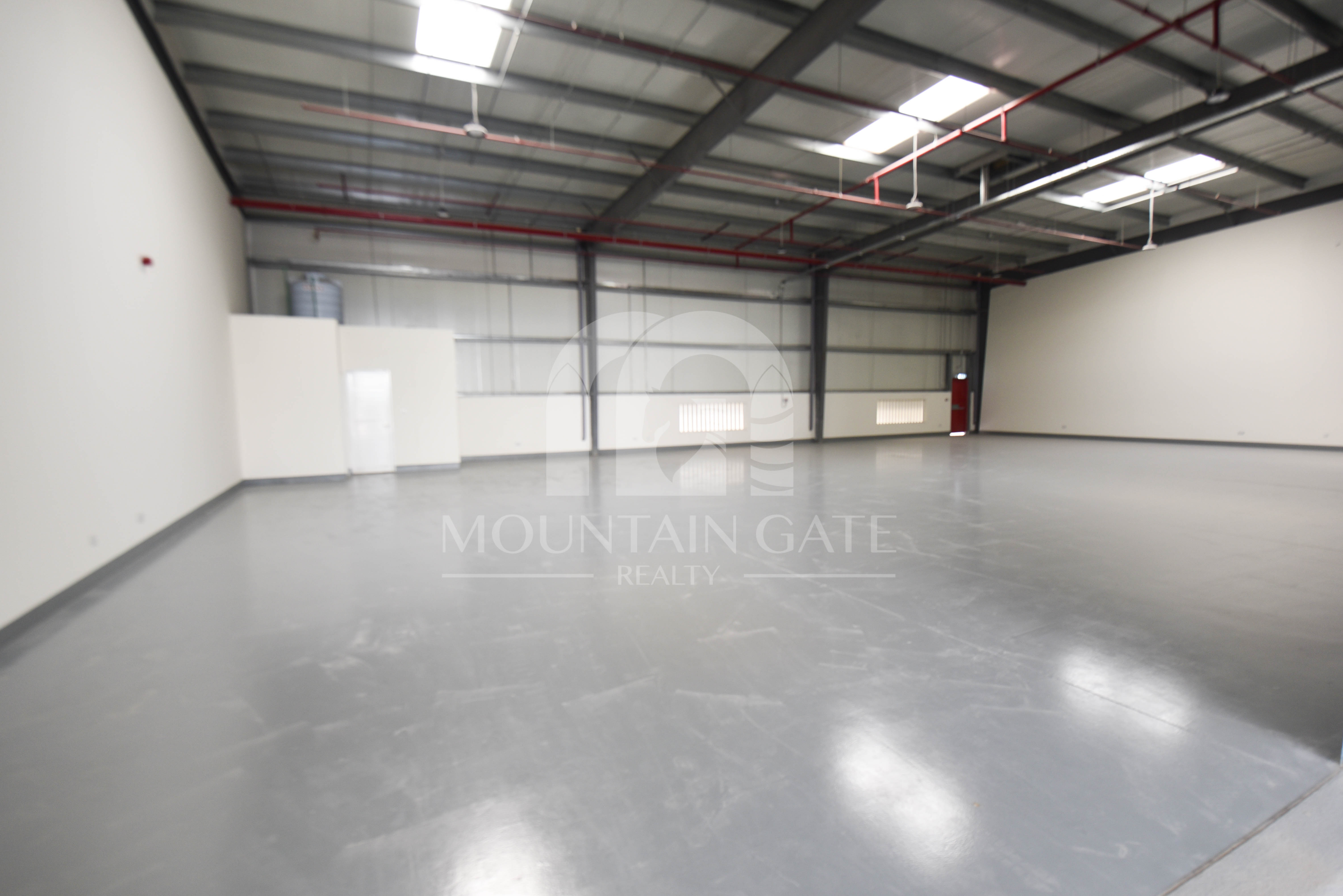Brand New warehouse Prime location ready Dubai Investment Park (DIP) Mountain Gate