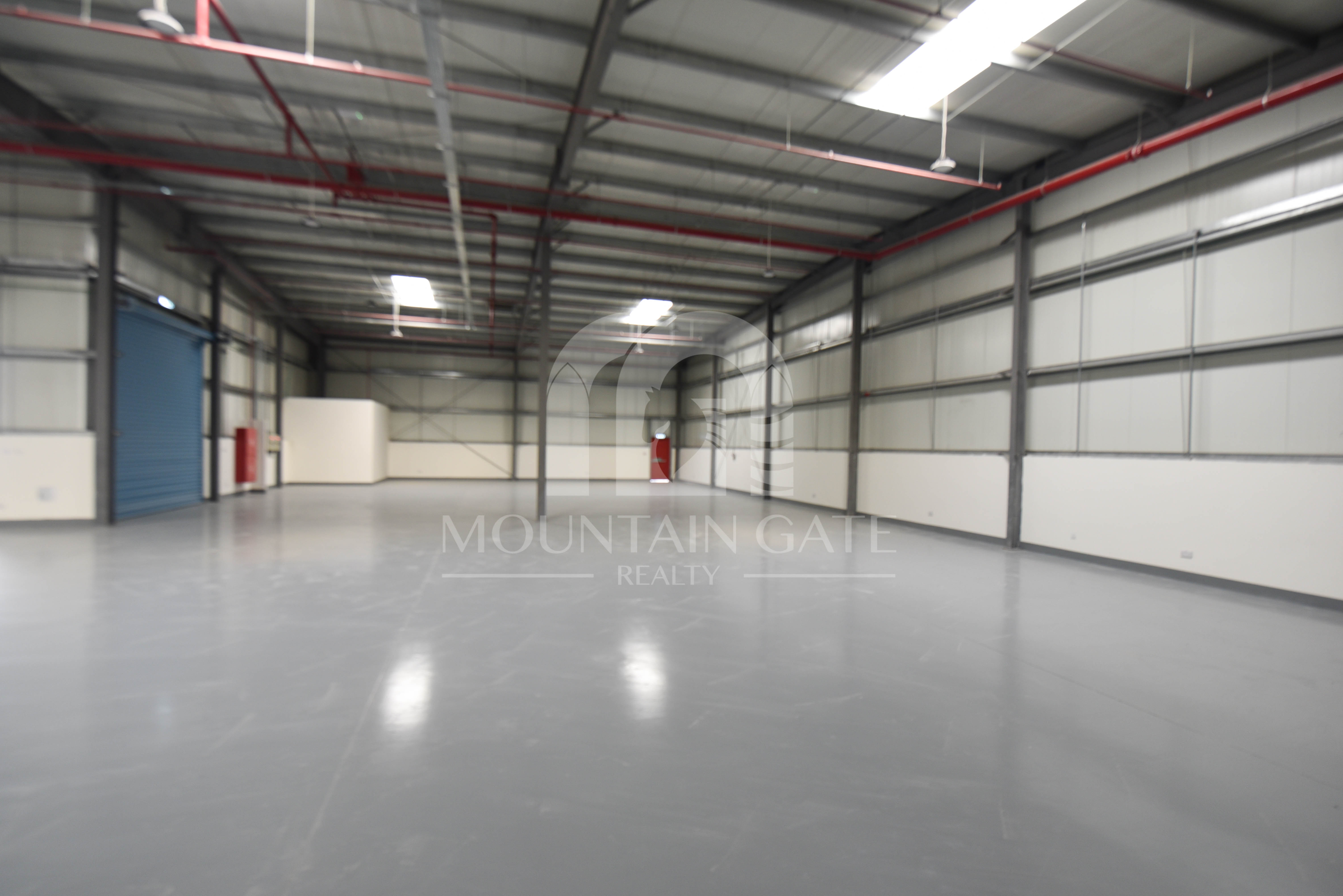Spacious brand new warehouse in a prime location Dubai Investment Park (DIP) Mountain Gate