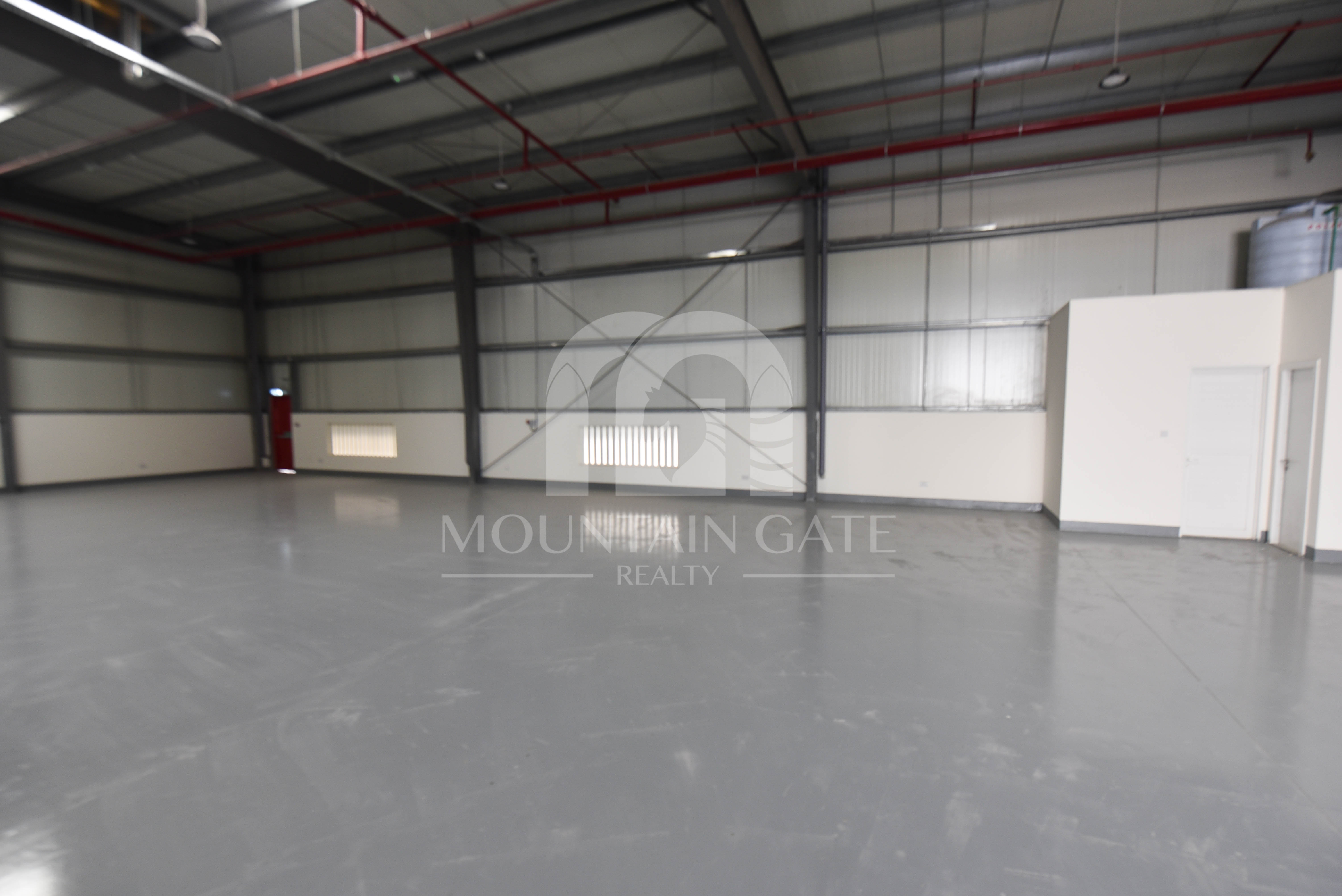 Spacious brand new warehouse in a prime location Dubai Investment Park (DIP) Mountain Gate