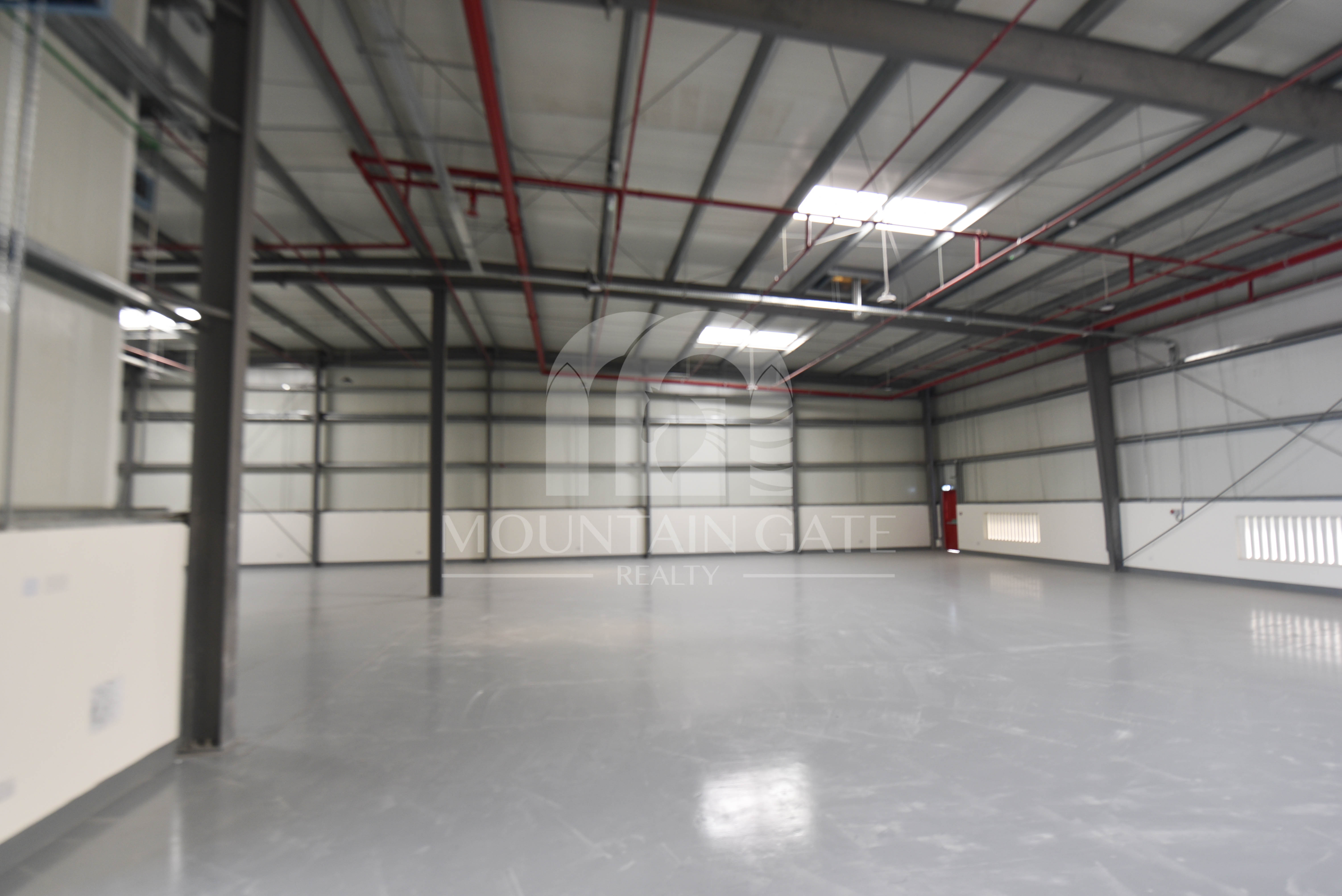 Spacious brand new warehouse in a prime location Dubai Investment Park (DIP) Mountain Gate