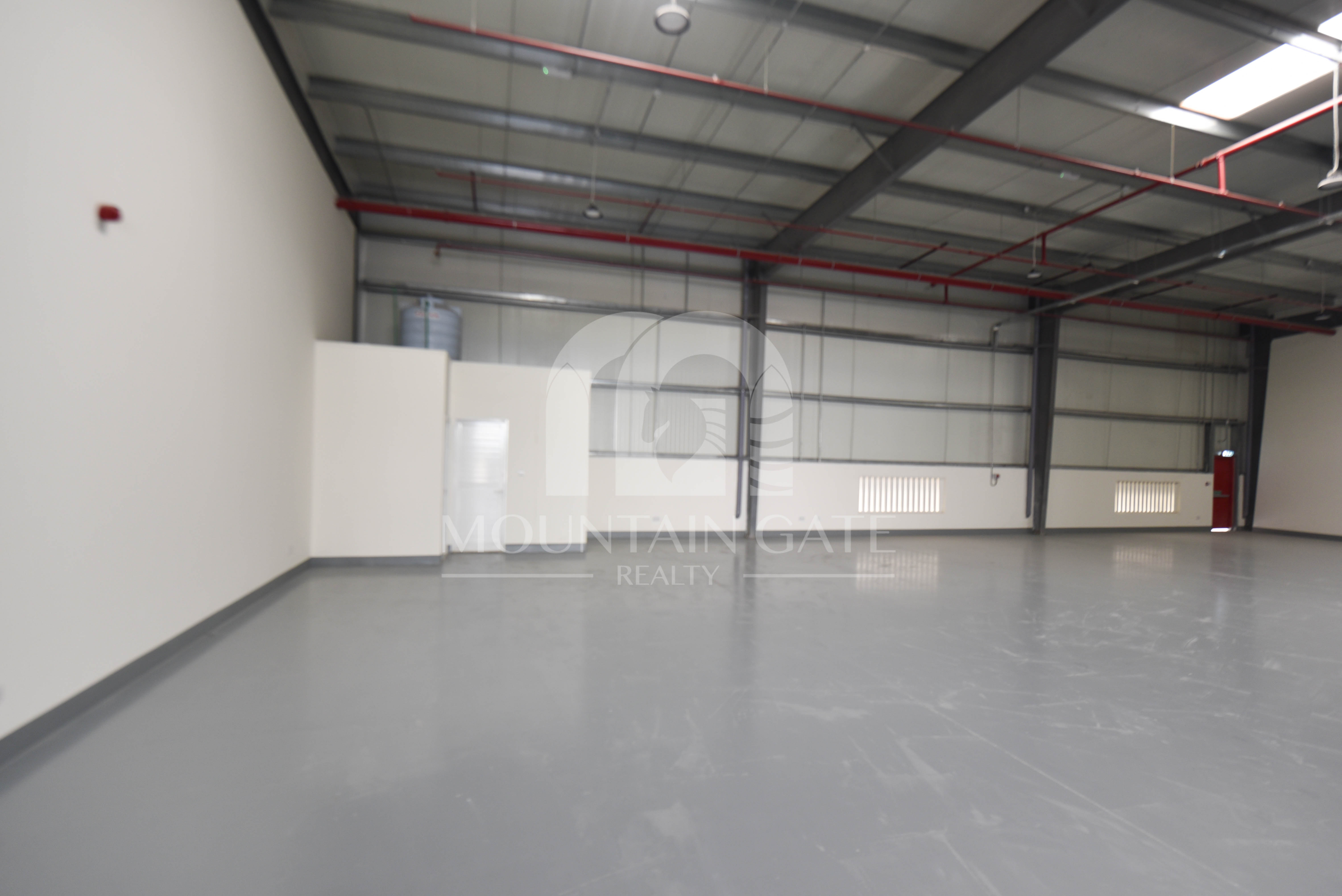 Spacious brand new warehouse in a prime location Dubai Investment Park (DIP) Mountain Gate