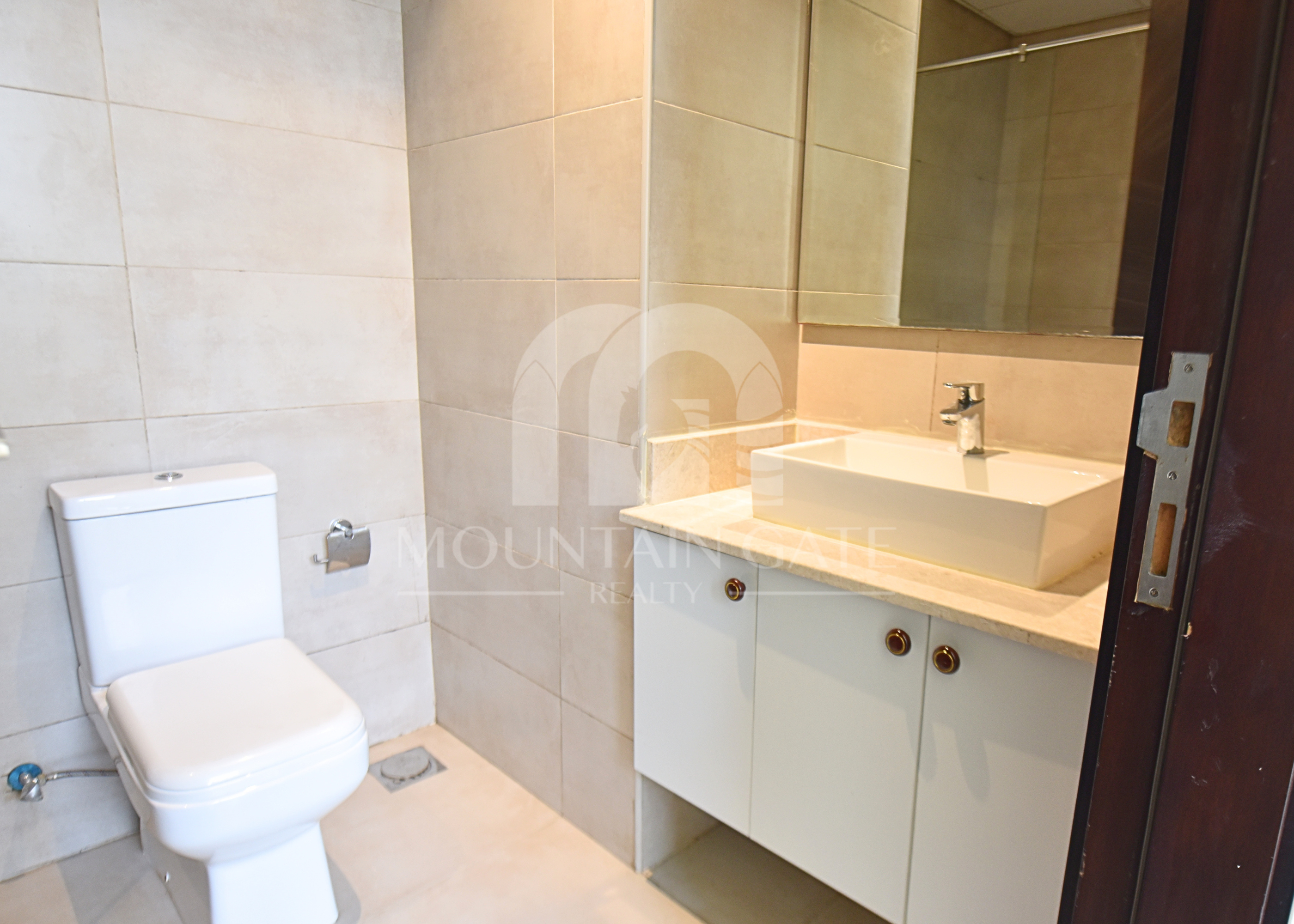Prime Location | DEWA & Chiller Free Dubai Investment Park (DIP) Mountain Gate