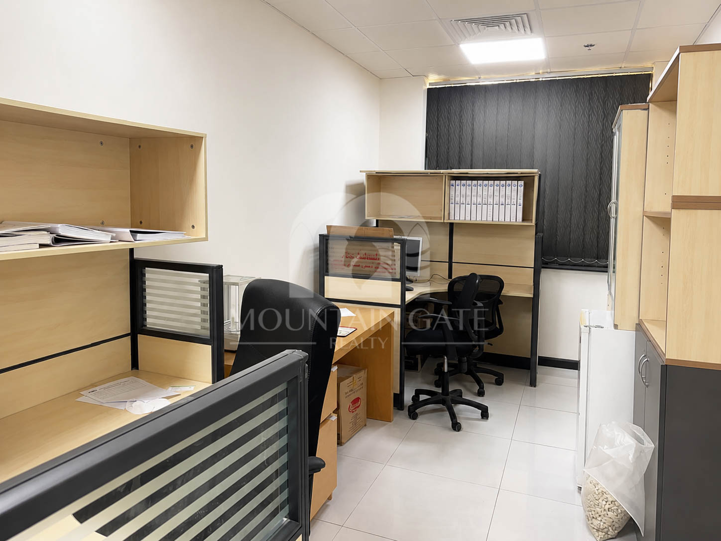 Spacious office/ Prime Location/ Available/ Fitted Dubai Investment Park (DIP) Mountain Gate