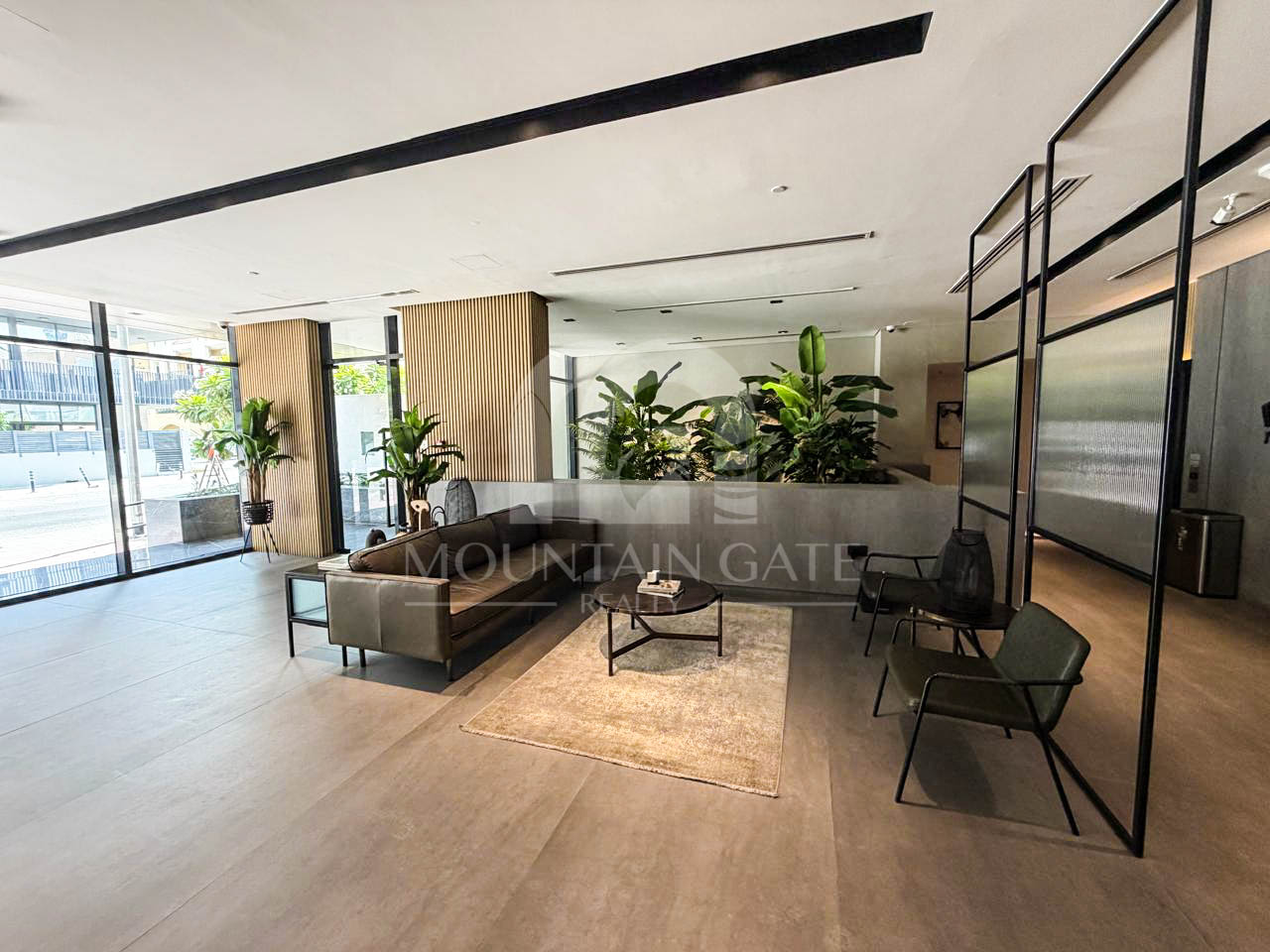 LUXURIOUS | VACANT | FITTED KITCHEN Jumeirah Village Circle Mountain Gate