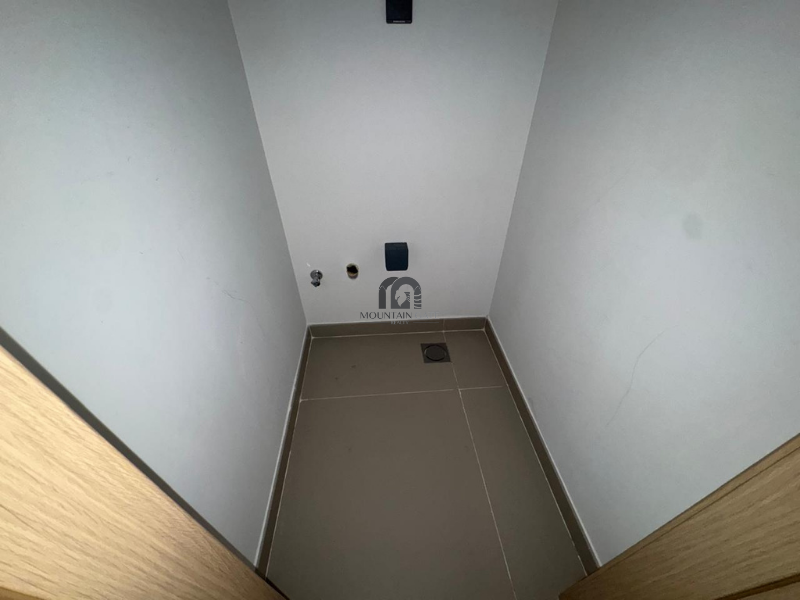 Large space | Laundry room | Side sea view 1BR Al Mamzar - Sharjah Mountain Gate