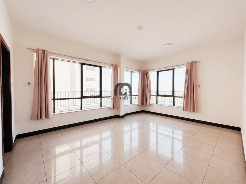Duplex | Sea View | Hanging Villa 3BR Cornich Al Buhaira Mountain Gate
