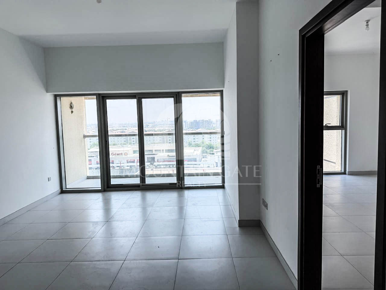 SPACIOUS UNIT | PRIME LOCATION | VACANT 1BR Motor City Mountain Gate