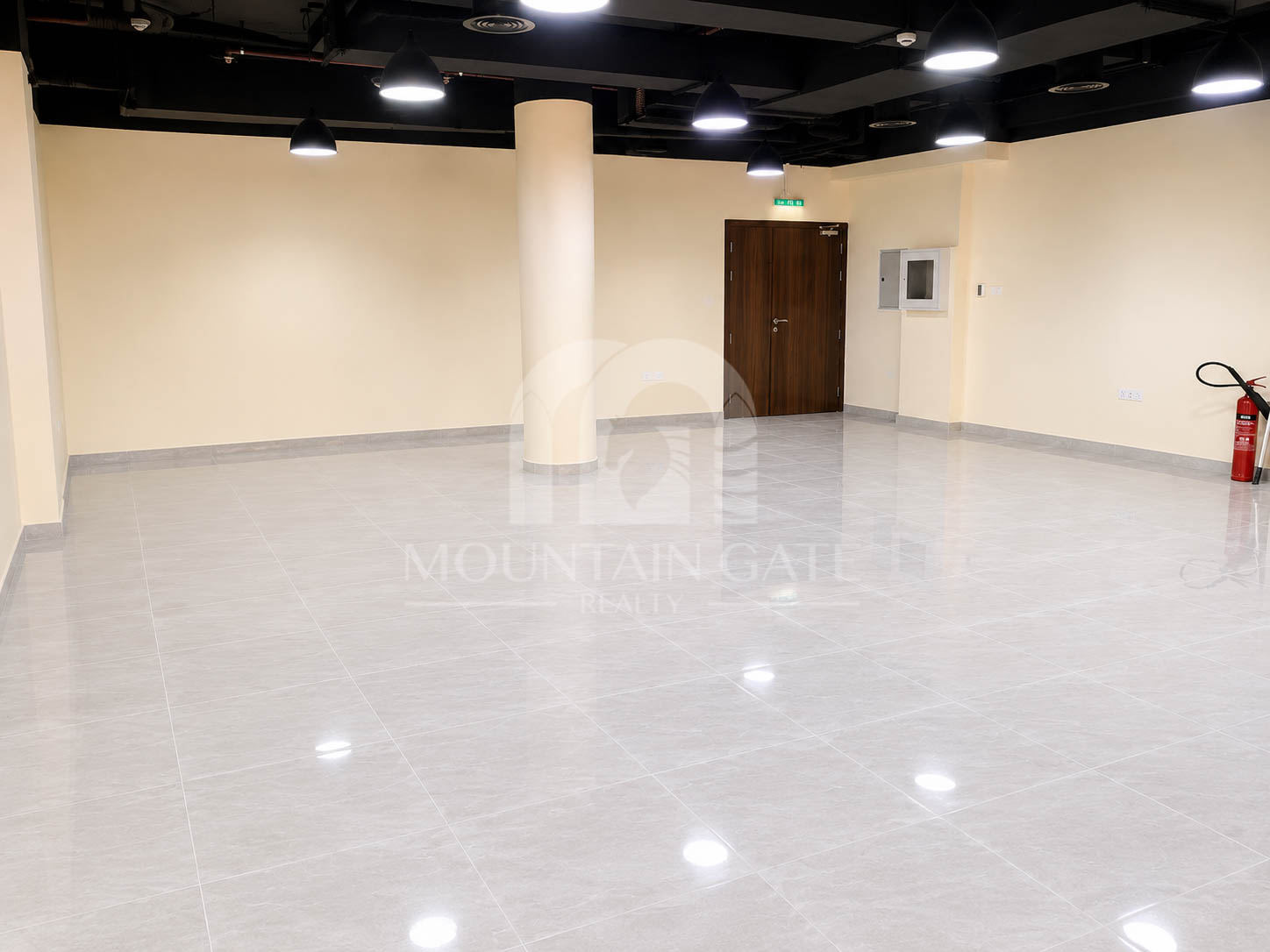 Spacious/fitted office/great location/business hub Dubai Investment Park (DIP) Mountain Gate
