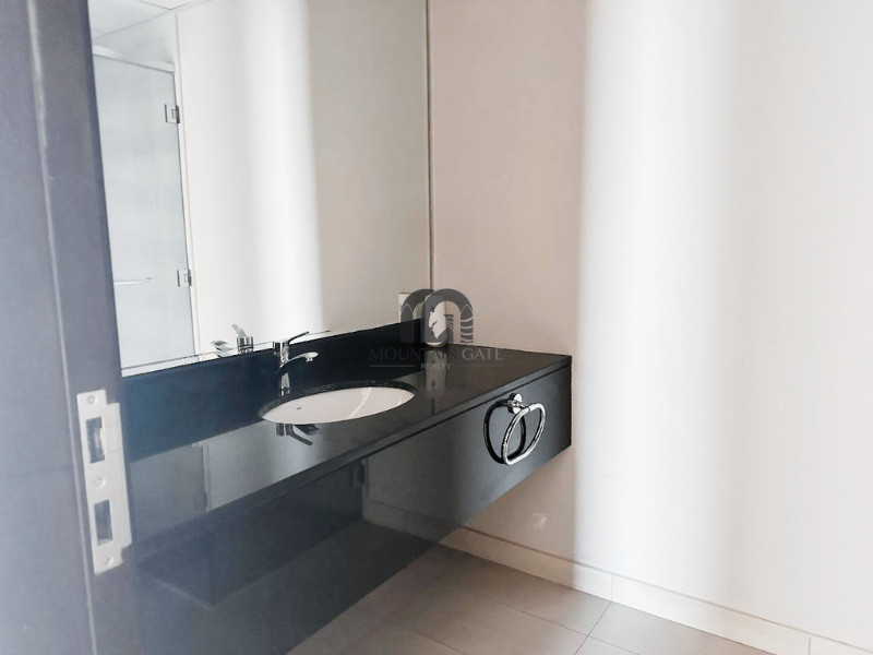 Spacious area | Open view | Ready to move 2BR Muwaileh Commercial Mountain Gate