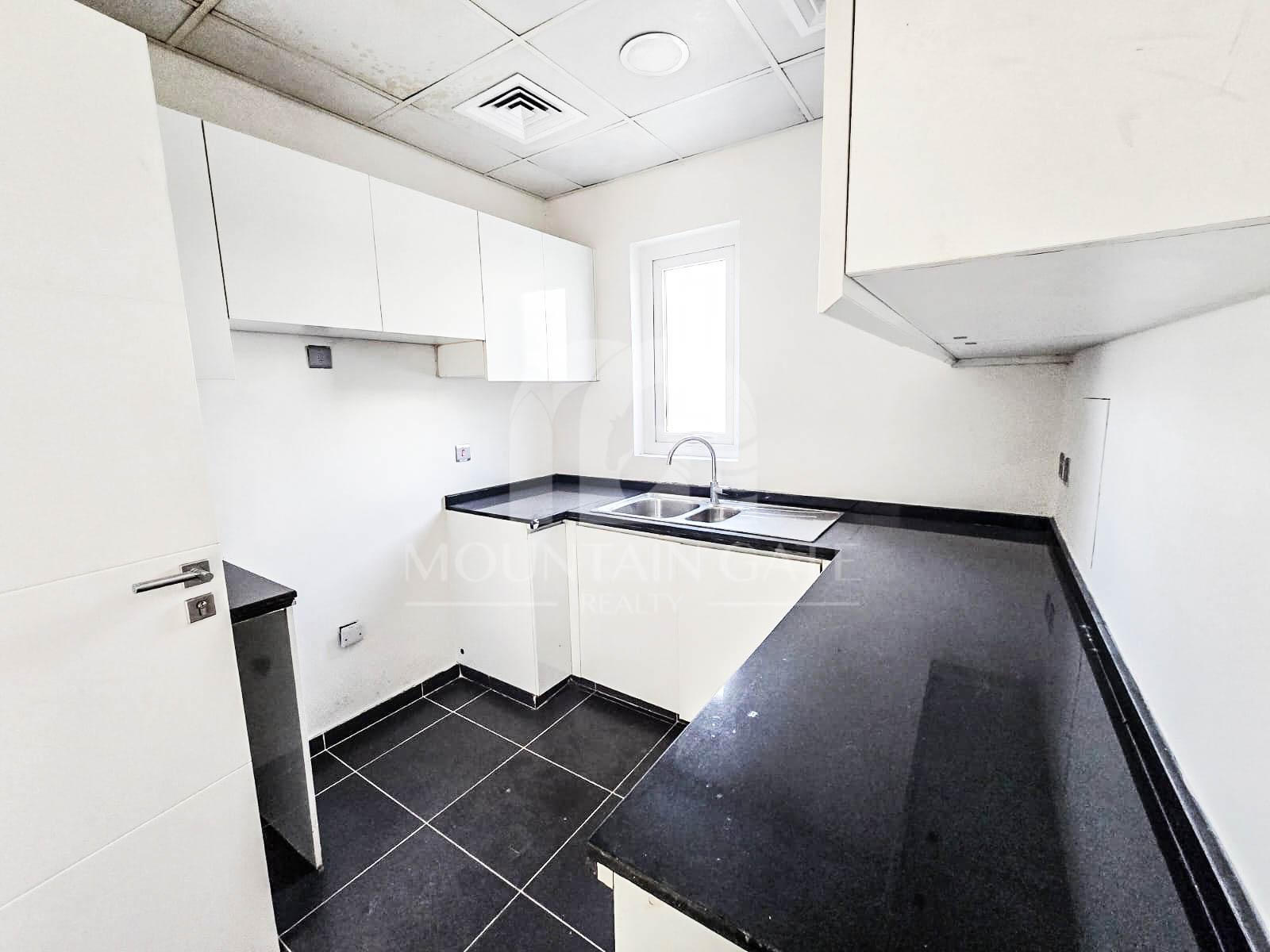 R2EE | Corner | L Shape | Spacious living room | 3BR Damac Hills 2 Mountain Gate