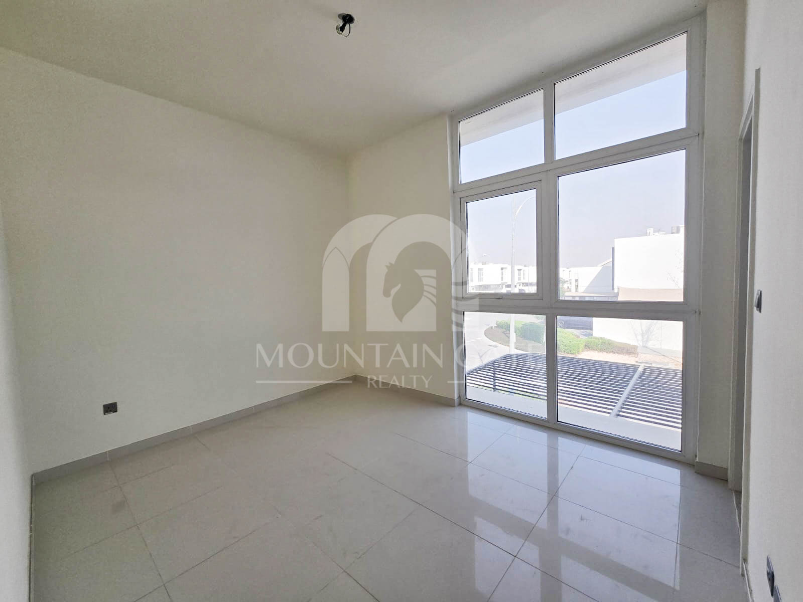R2EE | Corner | L Shape | Spacious living room | 3BR Damac Hills 2 Mountain Gate