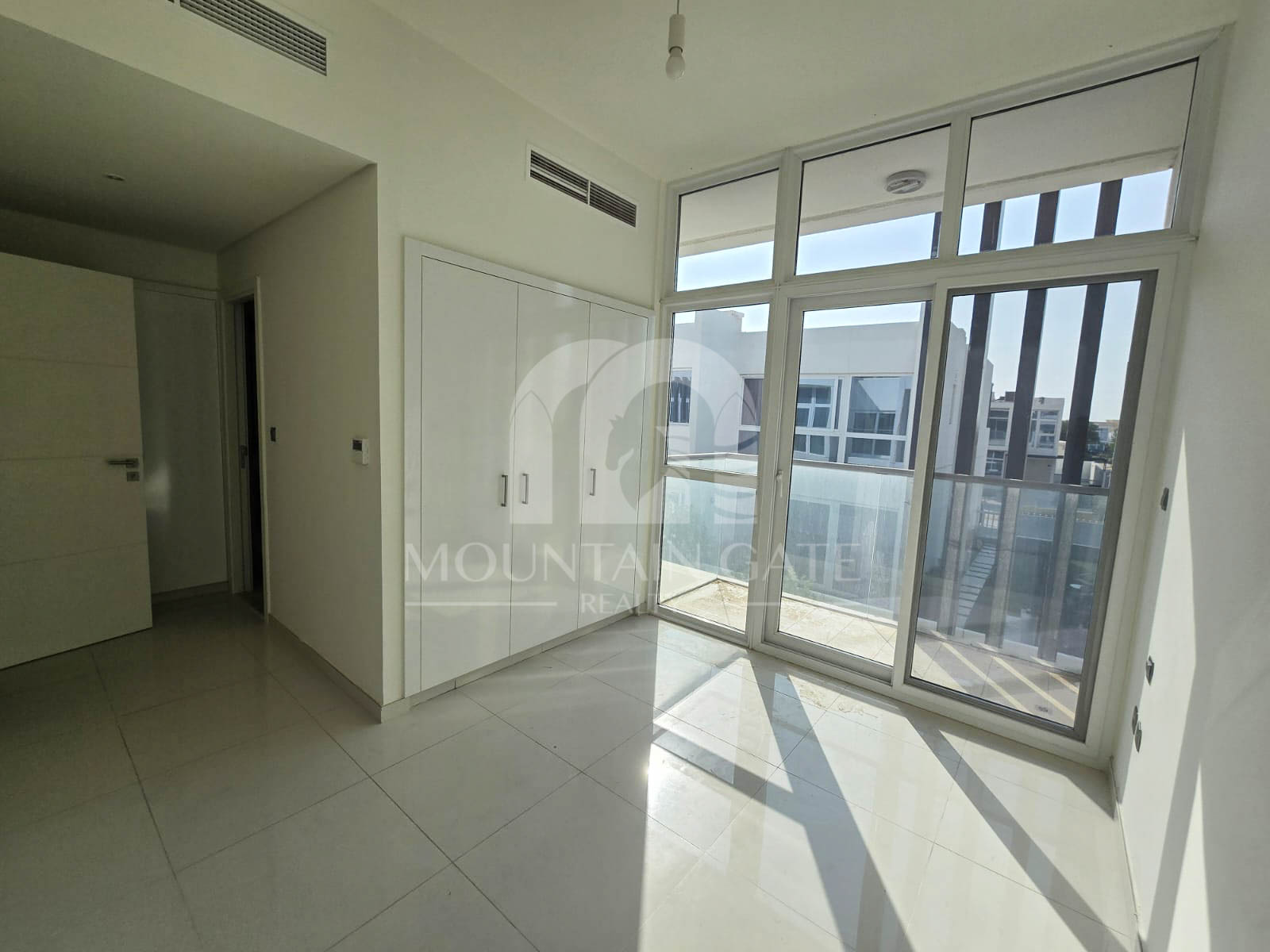 R2EE | Corner | L Shape | Spacious living room | 3BR Damac Hills 2 Mountain Gate
