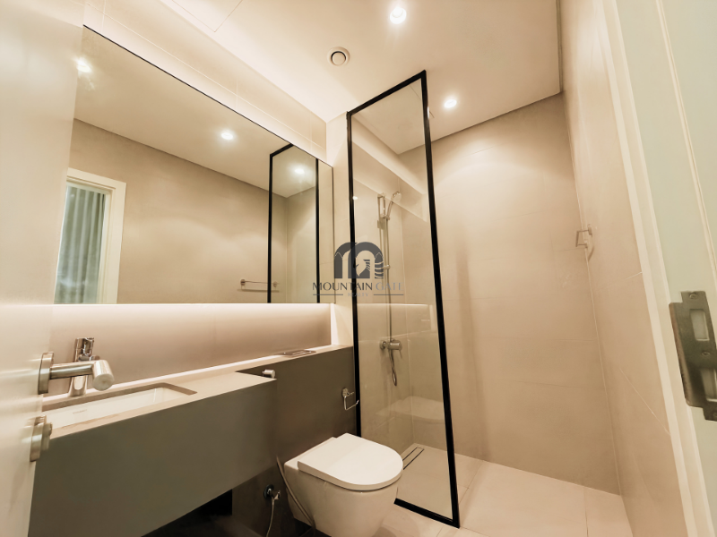 Luxury Villa | Pool | near stadiums and track 4BR Tilal City Mountain Gate