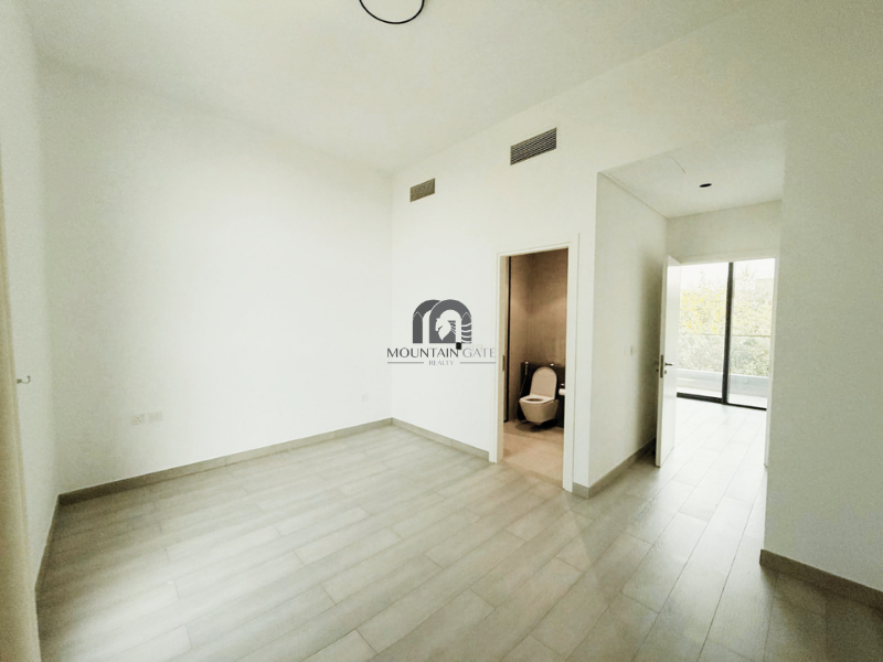 Luxury Villa | Pool | near stadiums| Corner 4BR Tilal City Mountain Gate