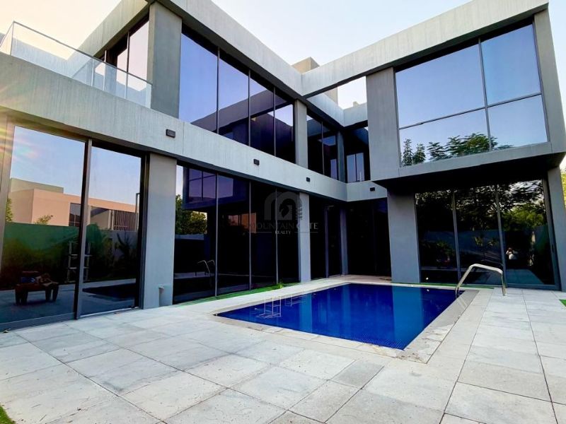 Luxury Villa | Pool | near stadiums| Corner 4BR Tilal City Mountain Gate