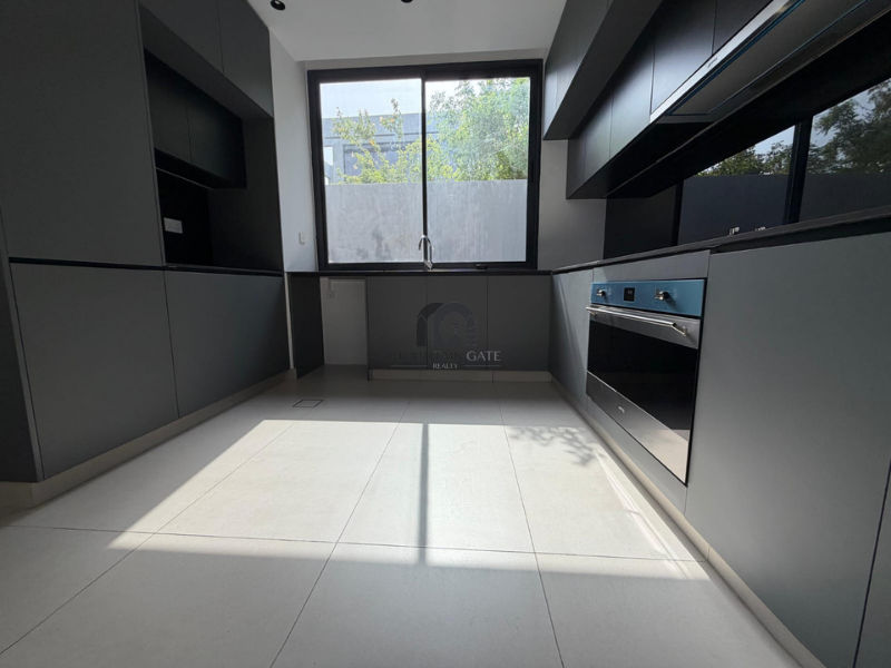 Luxury Villa | Pool | near stadiums| Corner 4BR Tilal City Mountain Gate