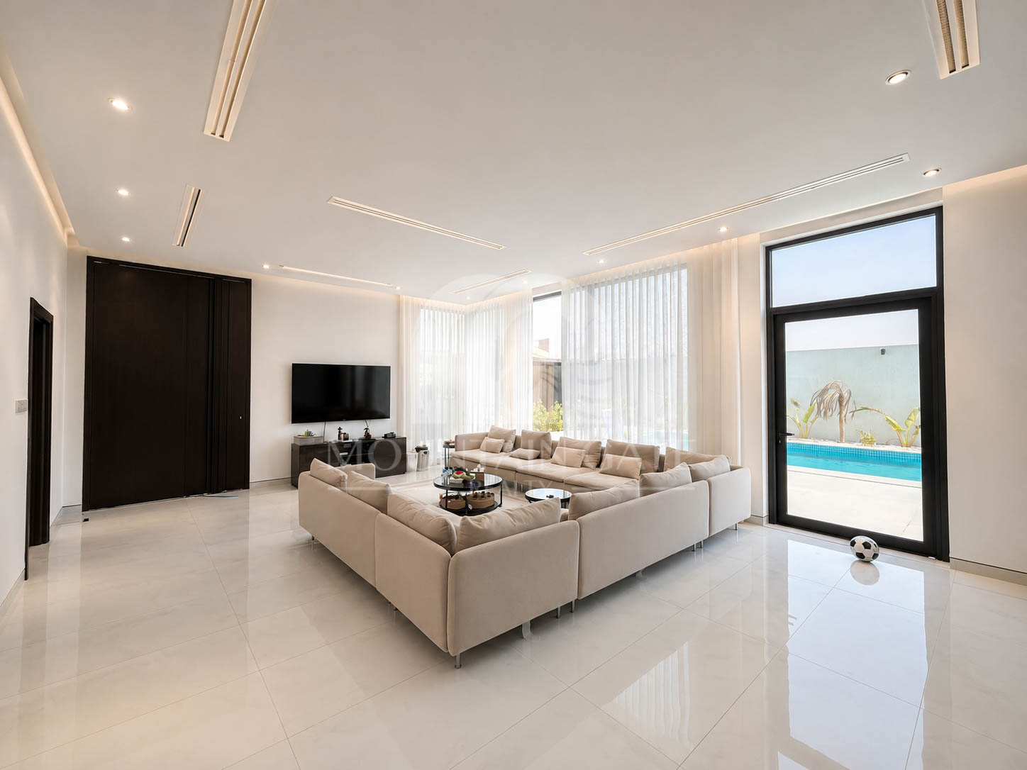 Brand New Commercial Villa | Ideal for Nursery 8BR Al Warsan Mountain Gate