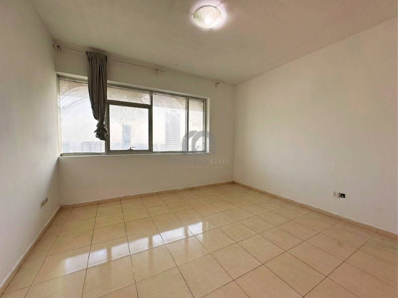 The largest studio | Open view | Near Dubai exit النهدة Mountain Gate